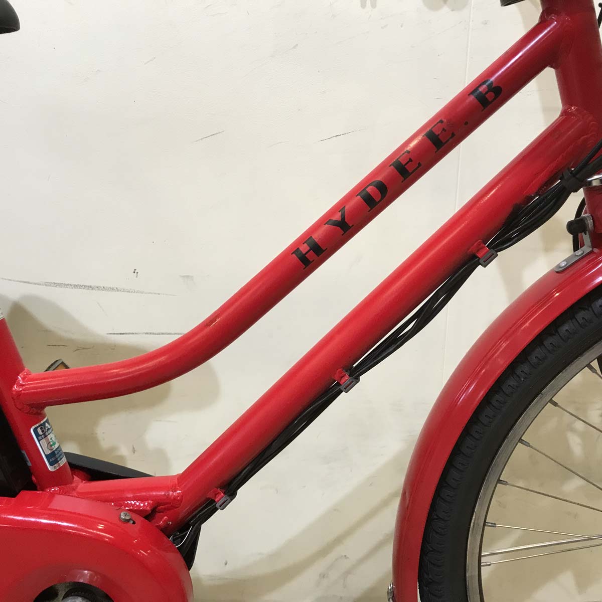 ブリヂストン HYDEE B ハイディ ビー レッド 26インチ KZ005 【中古車】