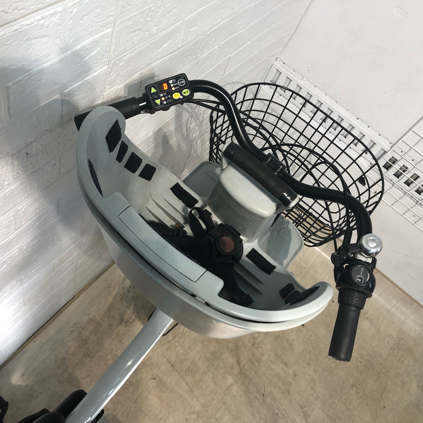 ブリヂストン bikke 2 e ビッケ ツー イー グレー 20インチ YN108 【中古車】