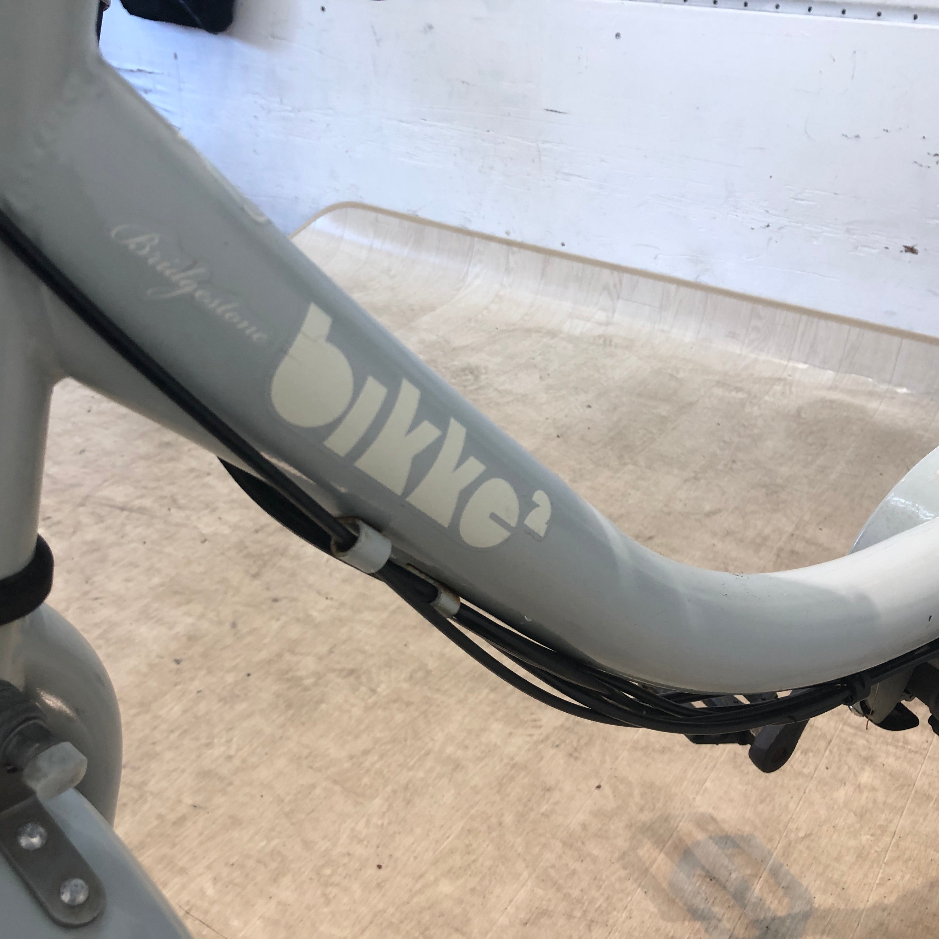ブリヂストン bikke 2 e ビッケ ツー イー グレー 20インチ