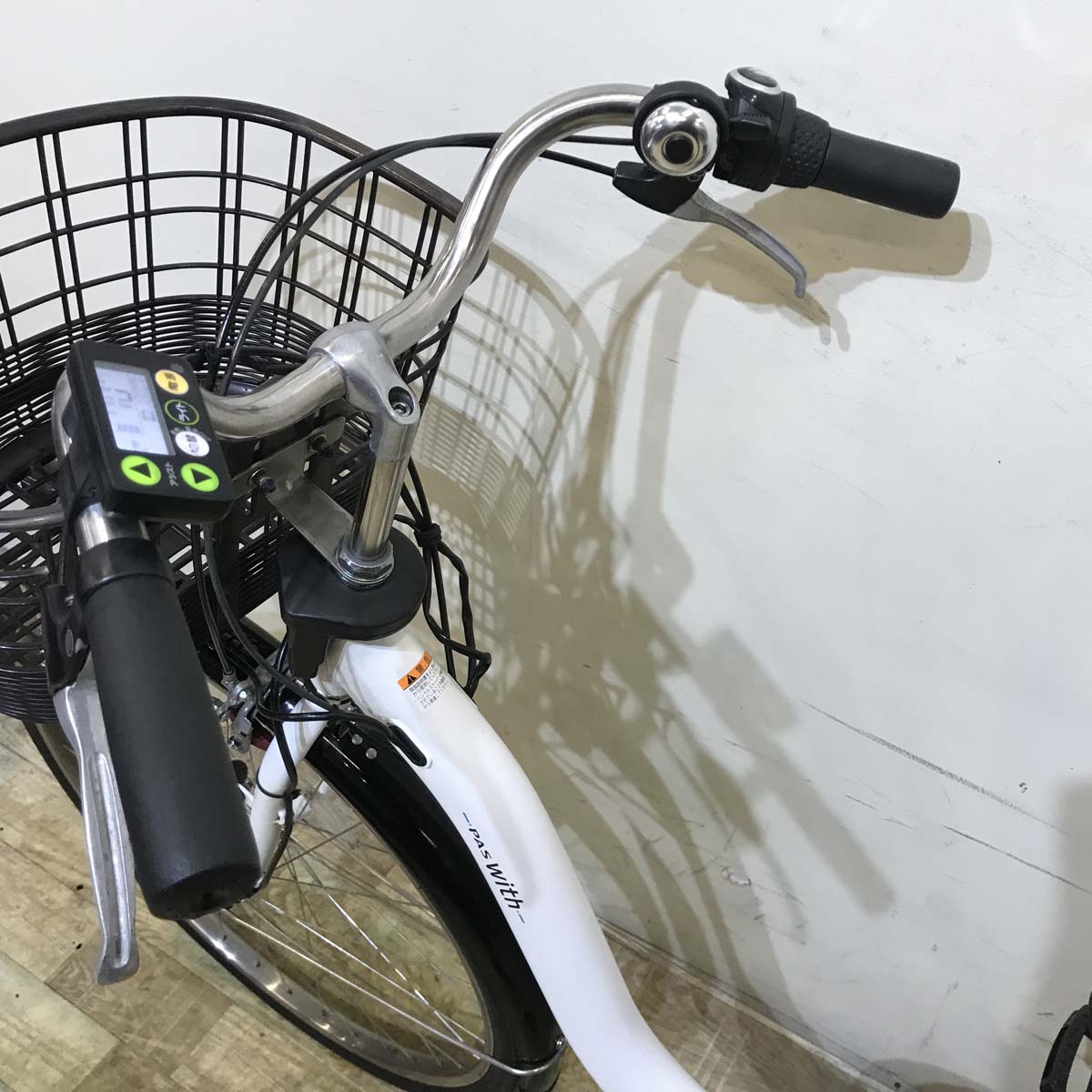 中古電動自転車 ヤマハ PAS With パス ウィズ ホワイト 26インチ KE013 