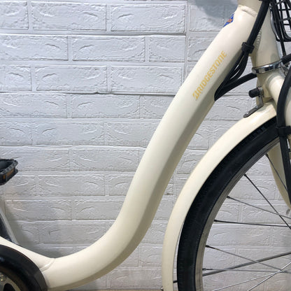 ブリヂストン フロンティア クリームアイボリー 26インチ YX098 【中古車】