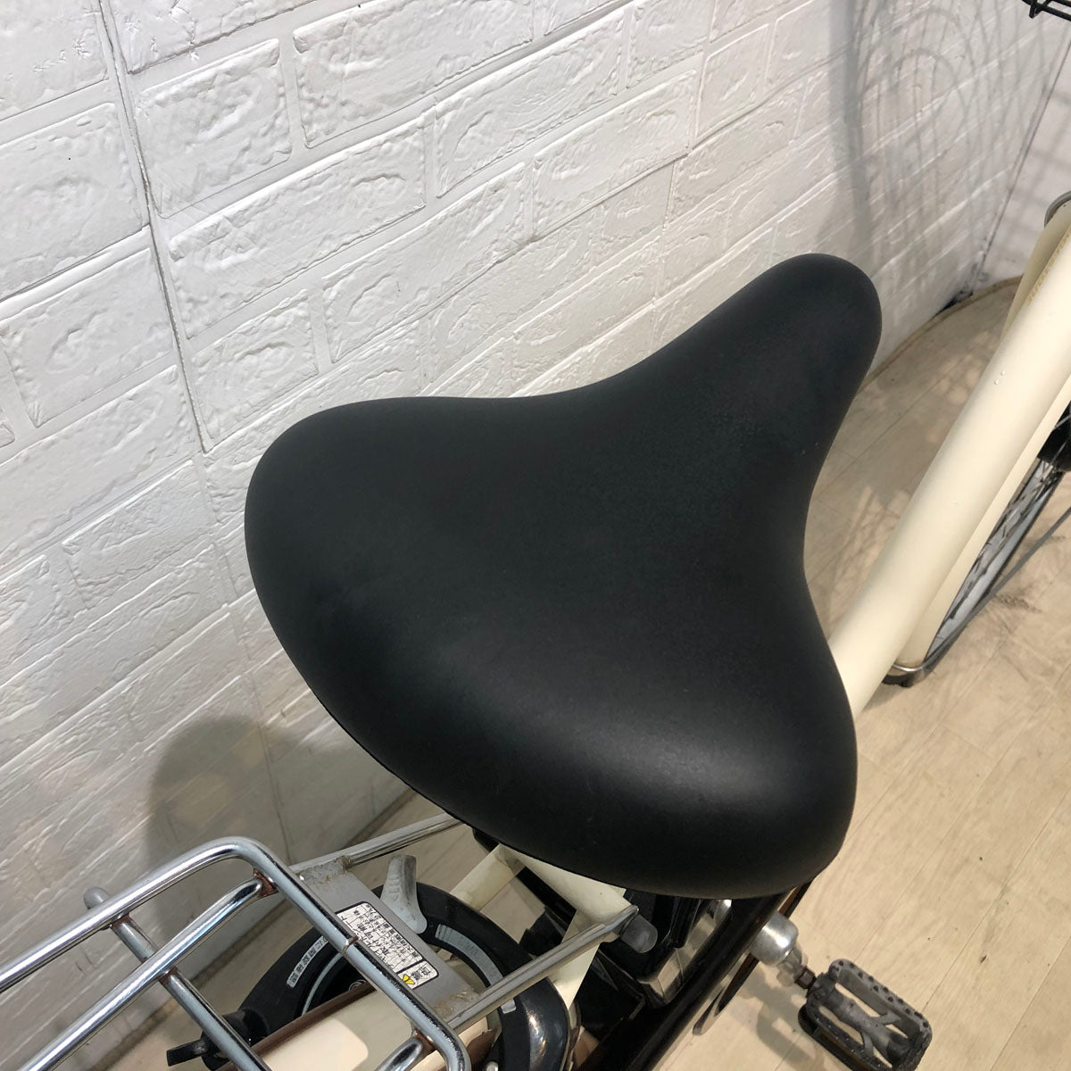 ブリヂストン フロンティア クリームアイボリー 26インチ YX098 【中古車】