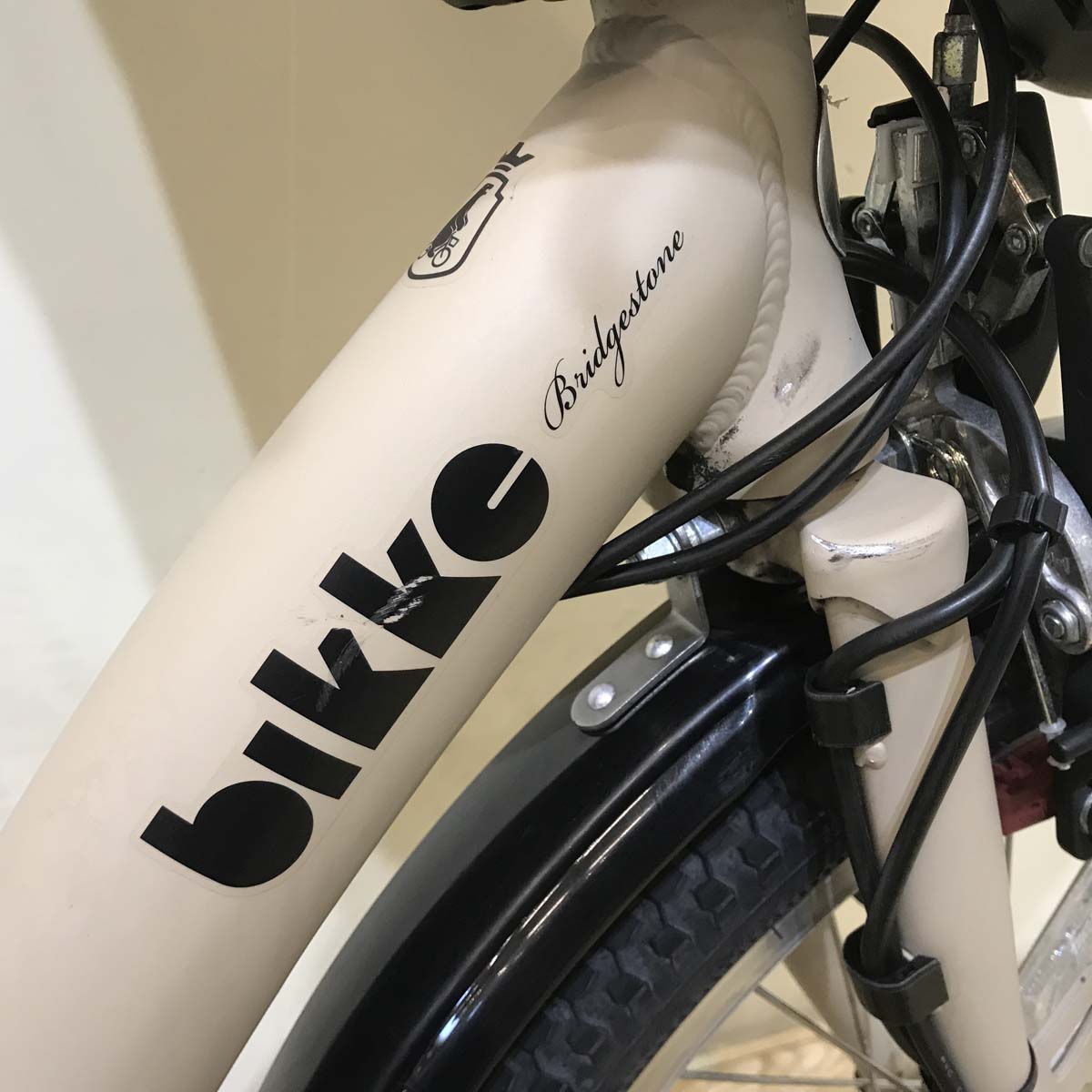 中古電動自転車 ブリヂストン bikke POLAR e ビッケ ポーラー イー ベージュ 20インチ KE024