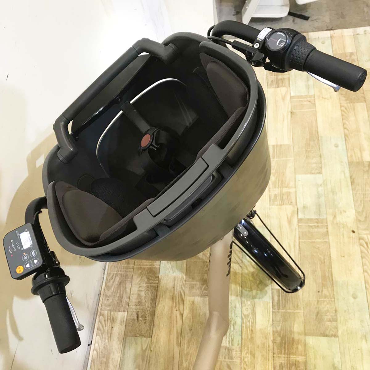 ブリヂストン bikke POLAR e ビッケ ポーラー イー ベージュ 20インチ KE024【中古車】
