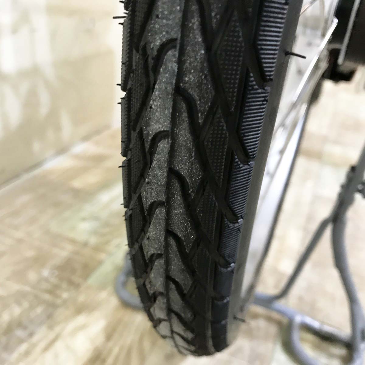 ブリヂストン フロンティア ラクット（デュアルドライブ） レッド 20インチ KI082 【中古車】