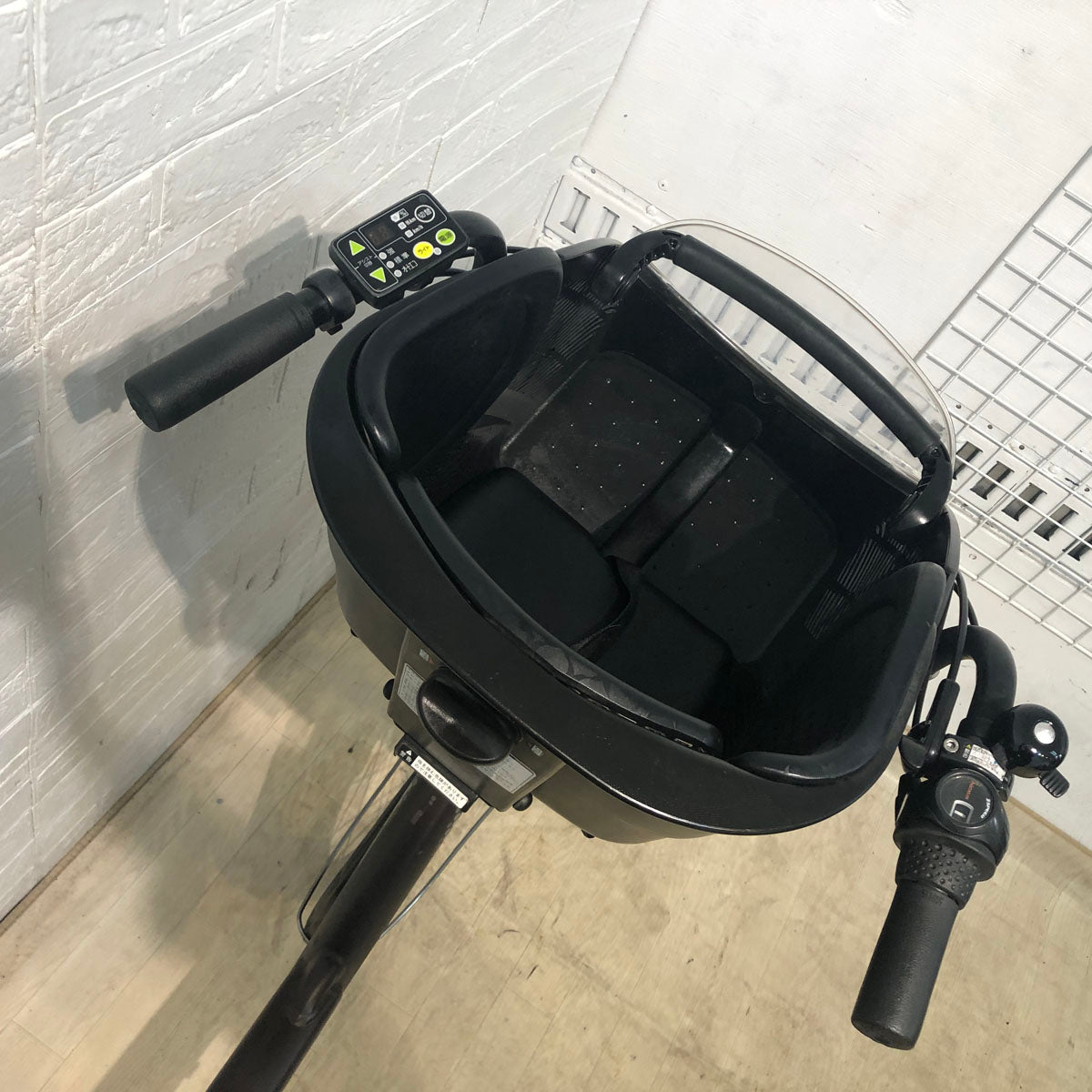 ブリヂストン アンジェリーノ プティット e ブラウン 20インチ YX105【中古車】