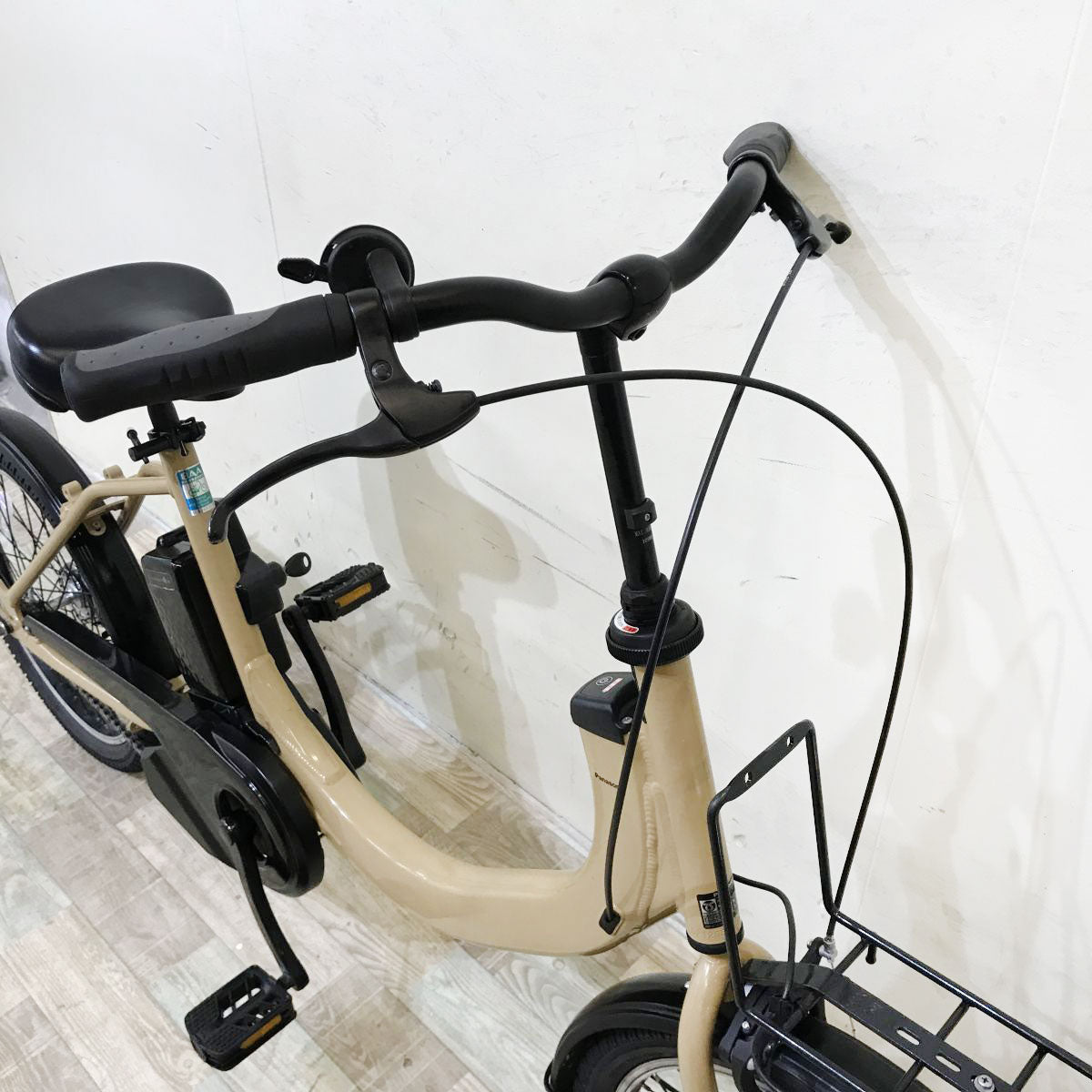 パナソニック SW デザートイエロー 20インチ KI087 【中古車】