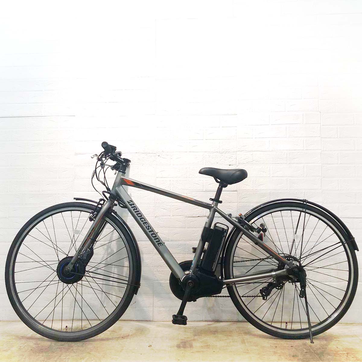 中古電動自転車 ブリヂストン TB1e グレー 27インチ SR424Y 
