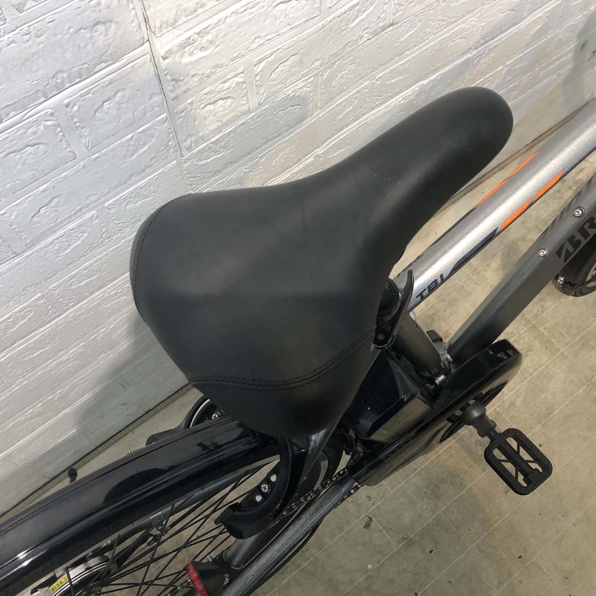 中古電動自転車 ブリヂストン TB1e グレー 27インチ SR424Y 