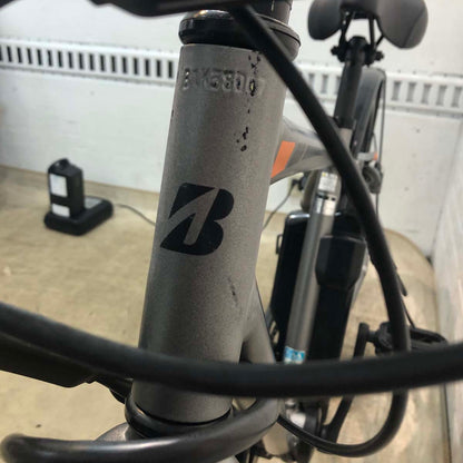 ブリヂストン TB1e グレー 27インチ SR424Y 【中古車】