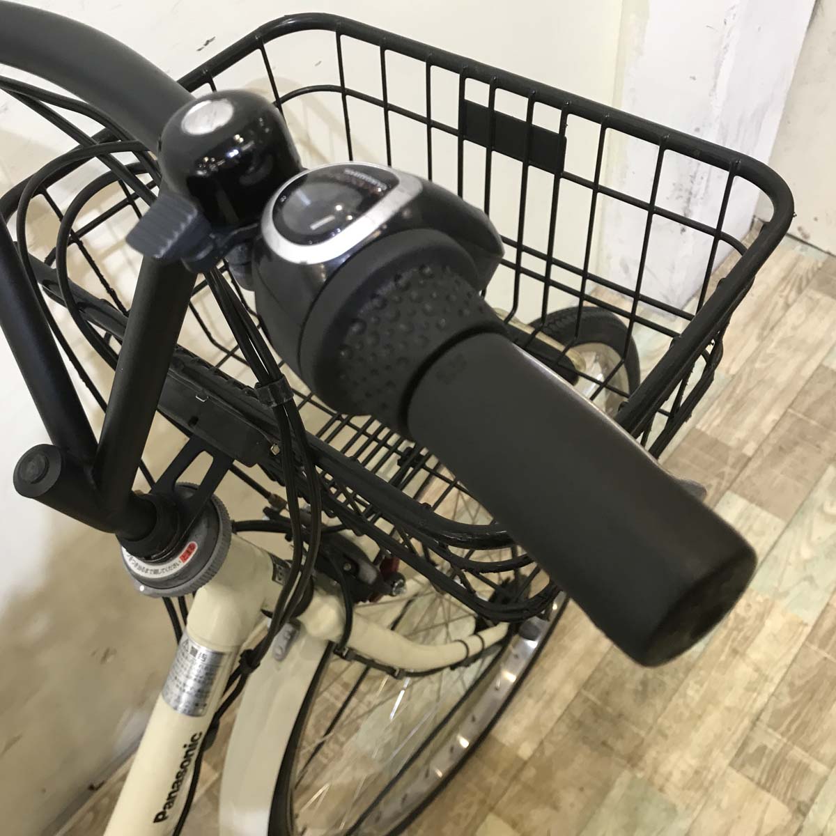 パナソニック エーガールズ オフホワイト 26インチ KE047 【中古車】