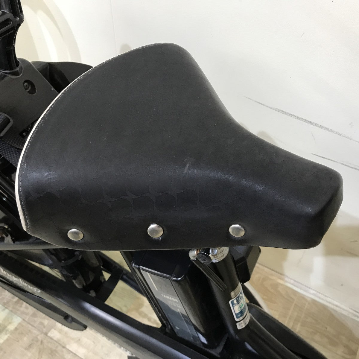 ブリヂストン アンジェリーノプティットe ブラック 20インチ KI100 【中古車】