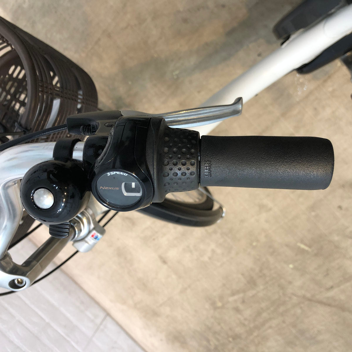 中古電動自転車 新品バッテリー ブリヂストン アシスタ ホワイト 26