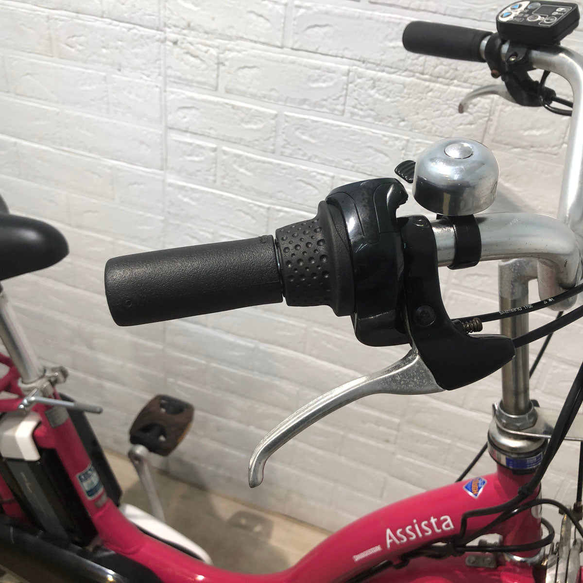ブリヂストン アシスタ DX スペシャル ピンク 26インチ YT045 【中古車】
