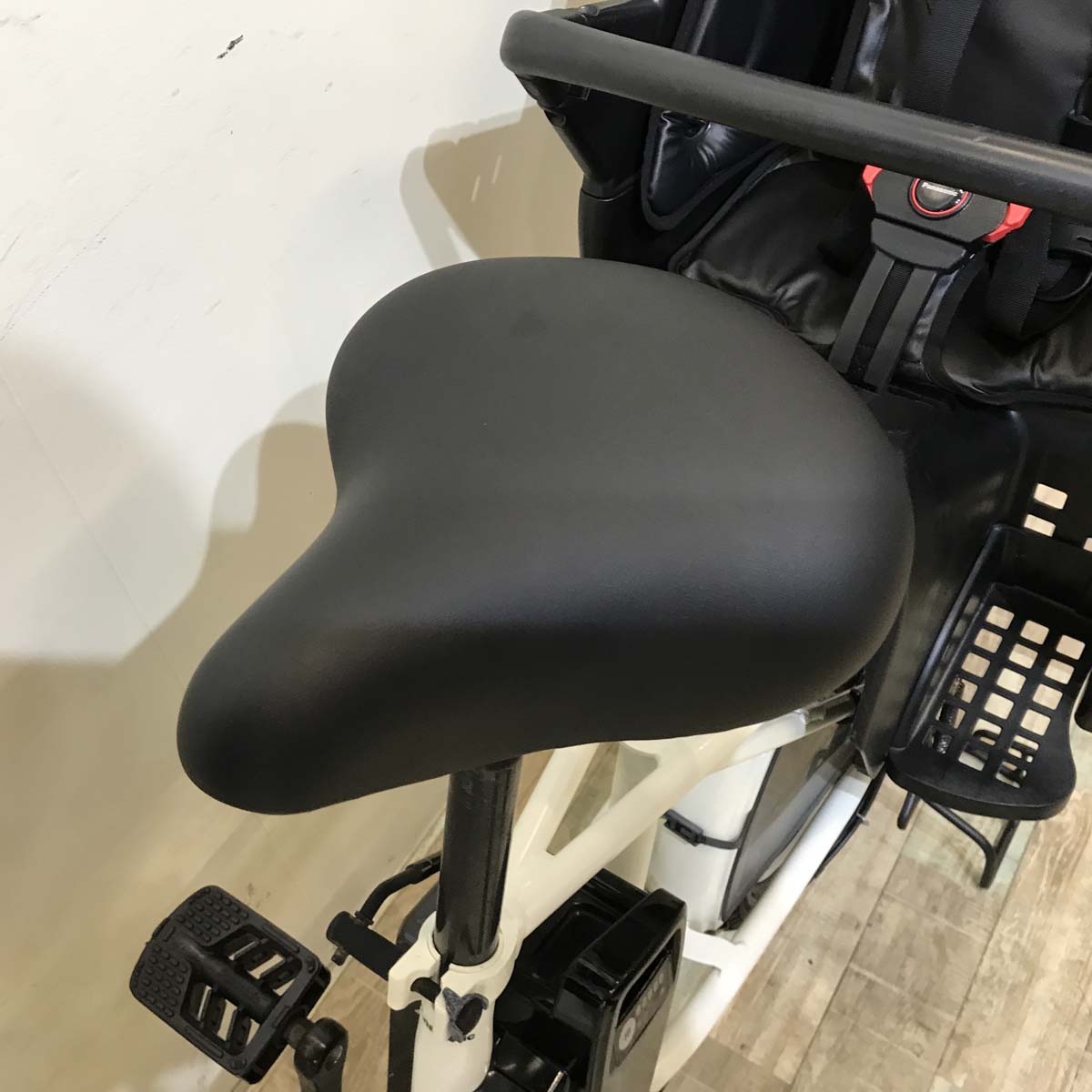 パナソニック ギュット アニーズ EX ホワイト 20インチ KU112【中古車】