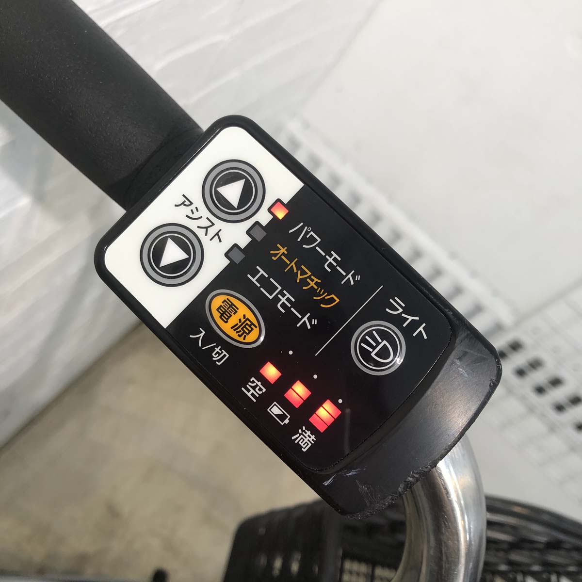 パナソニック ビビ TX シルバー 26インチ YF056 【中古車】