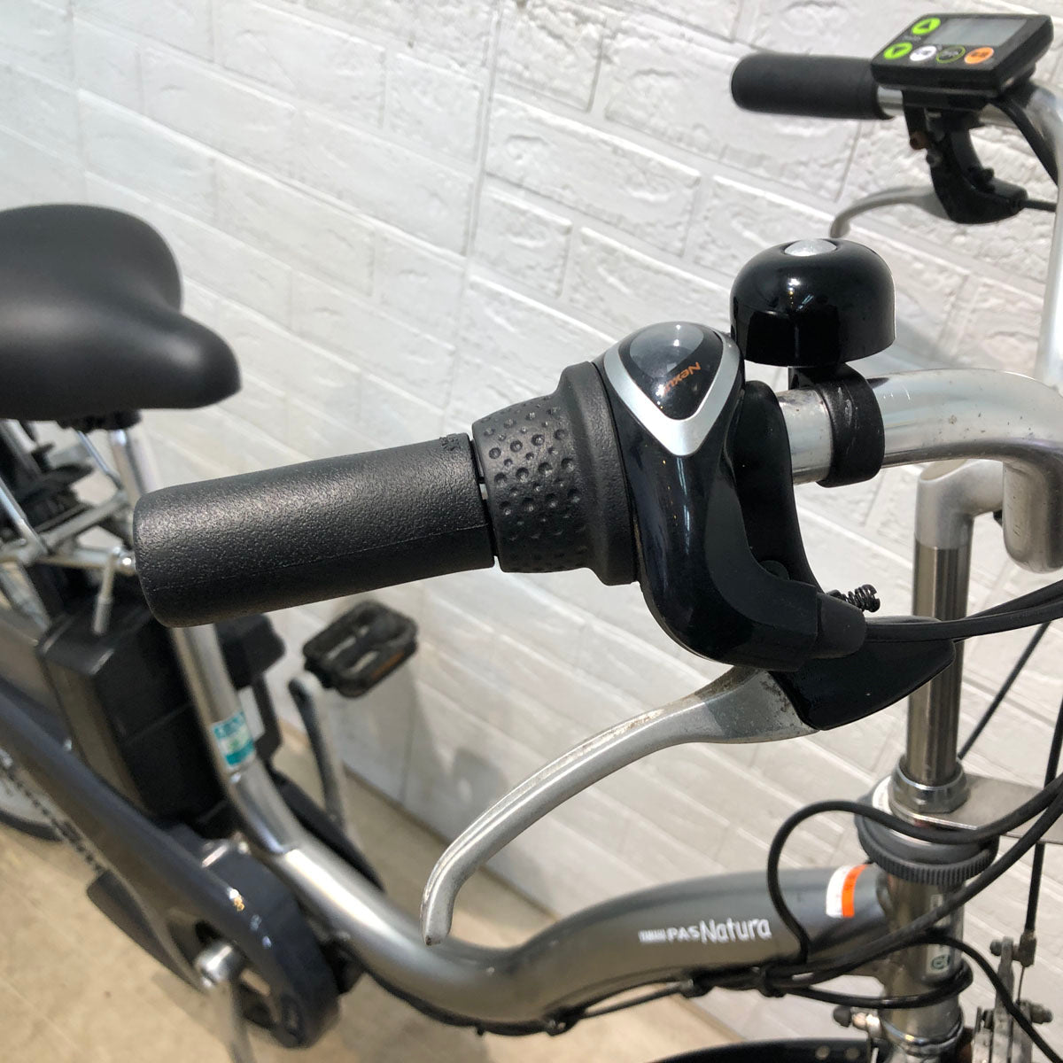 中古電動自転車 ヤマハ PAS ナチュラ XM シルバー 26インチ YA003