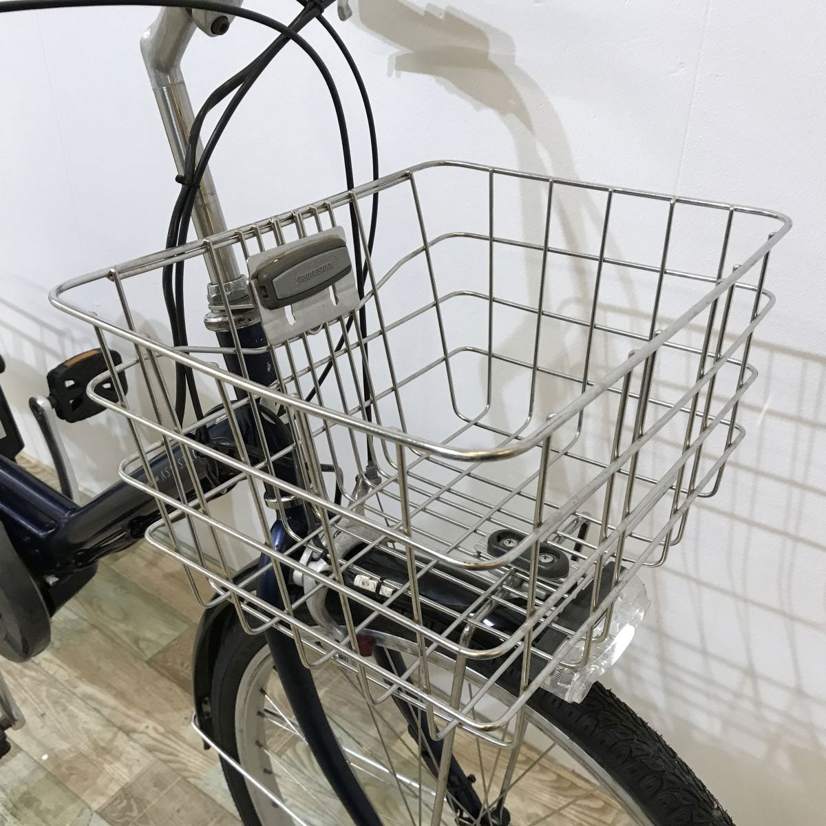 ブリヂストン アシスタユニ ネイビー 24インチ KJ003 【中古車】