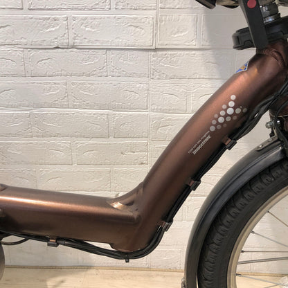 ブリヂストン アンジェリーノ プティット e ブラウン 20インチ YA008【中古車】