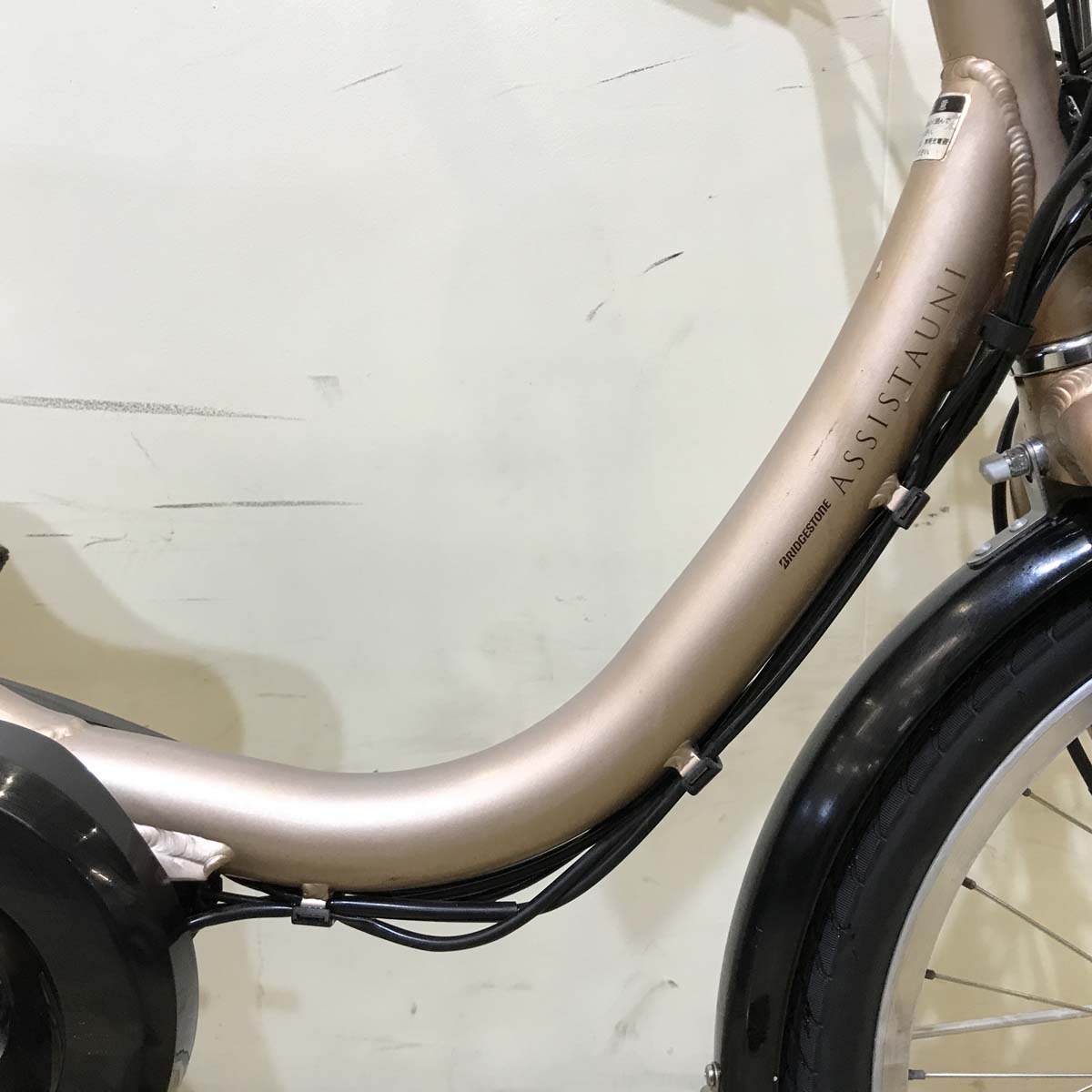 ブリヂストン アシスタ ユニ プレミア ゴールド 20インチ KU127【中古車】