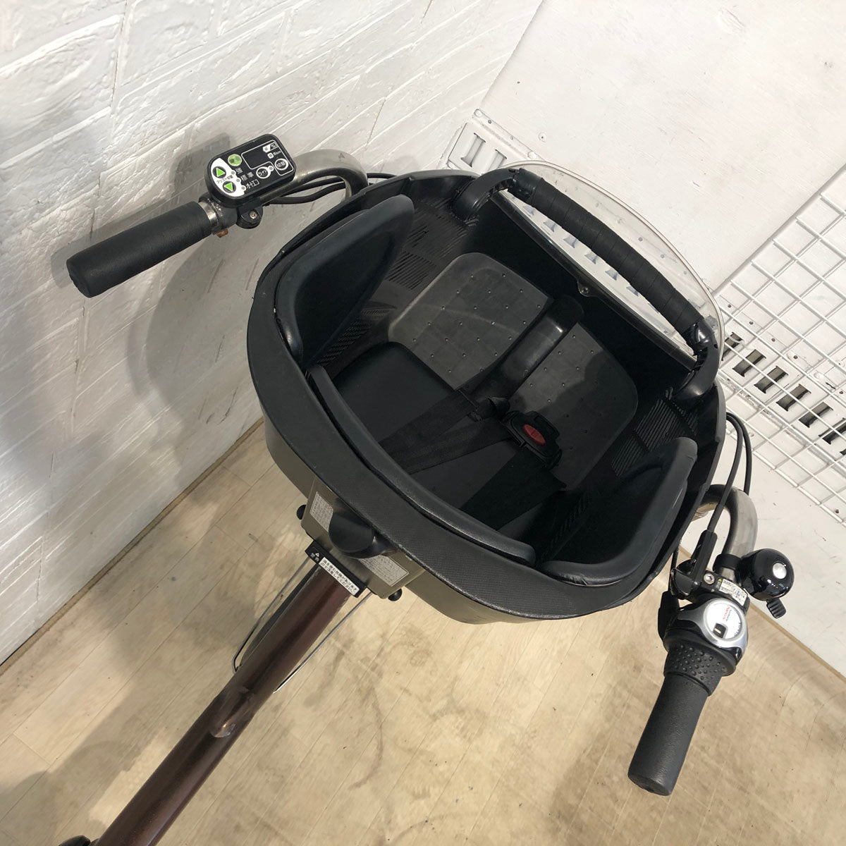 ブリヂストン アンジェリーノ プティット e ブラウン 20インチ YA008【中古車】