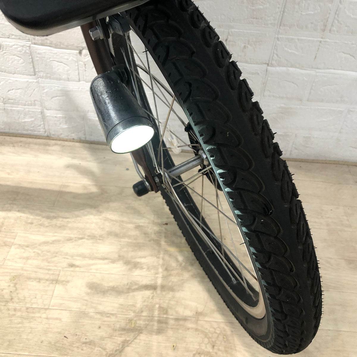 ブリヂストン アンジェリーノ プティット e ブラウン 20インチ YA008【中古車】