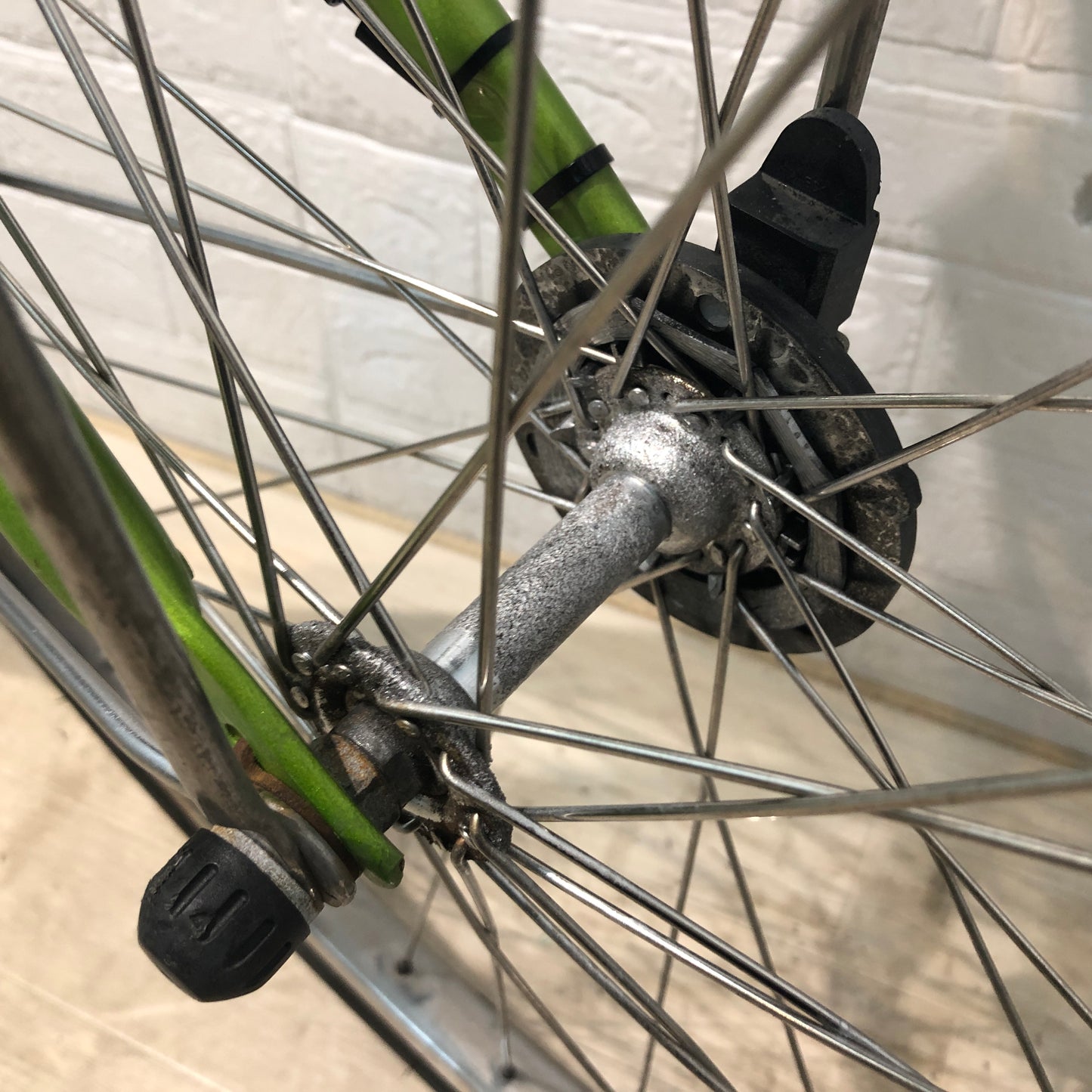 ブリヂストン アシスタ グリーン 26インチ YO018  【中古車】