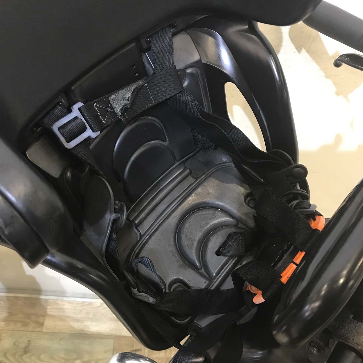 パナソニック ギュット アニーズ レッド 20インチ KE080【中古車】