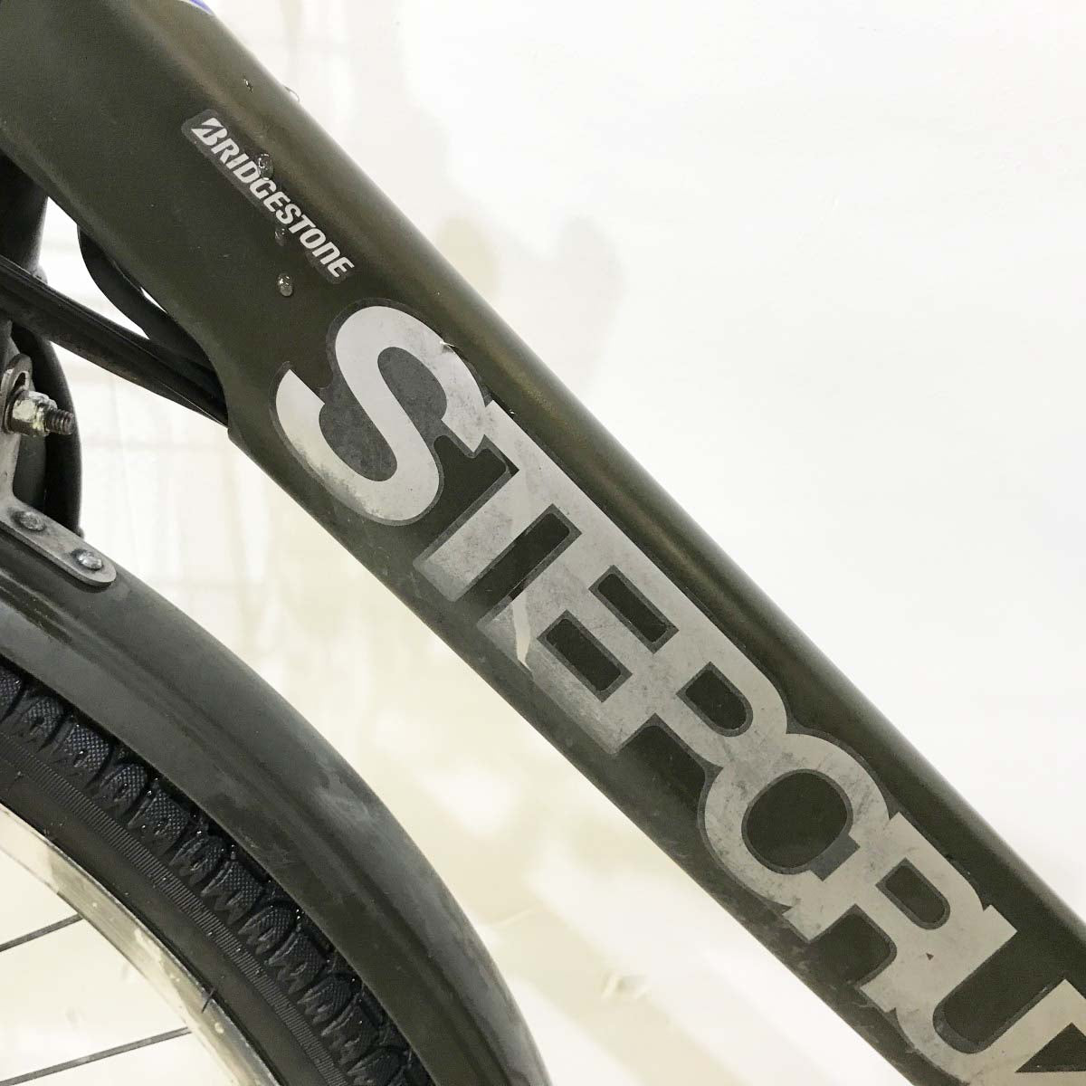 ブリヂストン ステップクルーズ（デュアルドライブ） カーキ 26インチ KJ018 【中古車】