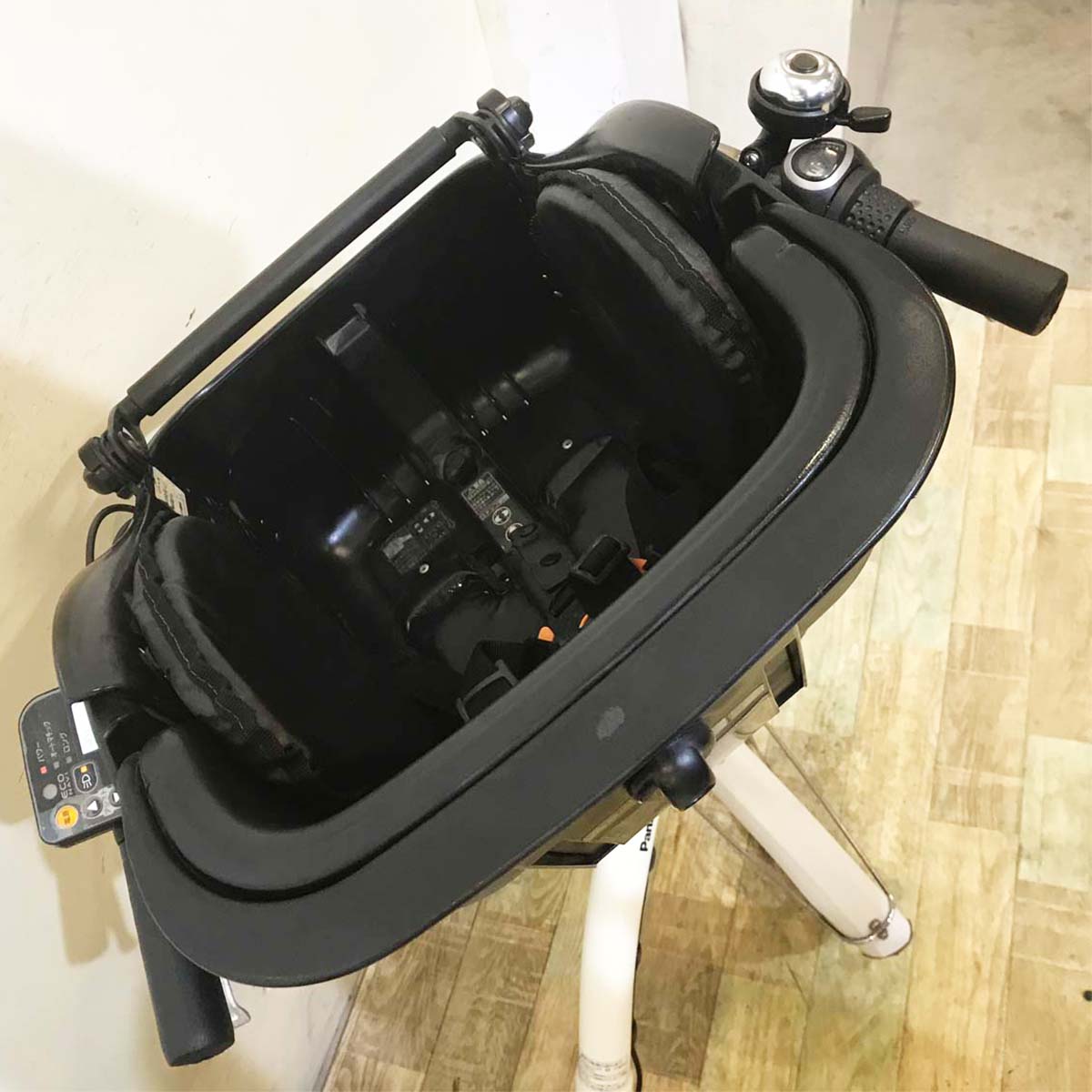 パナソニック ギュット ミニ ホワイト  20インチ KE087【中古車】