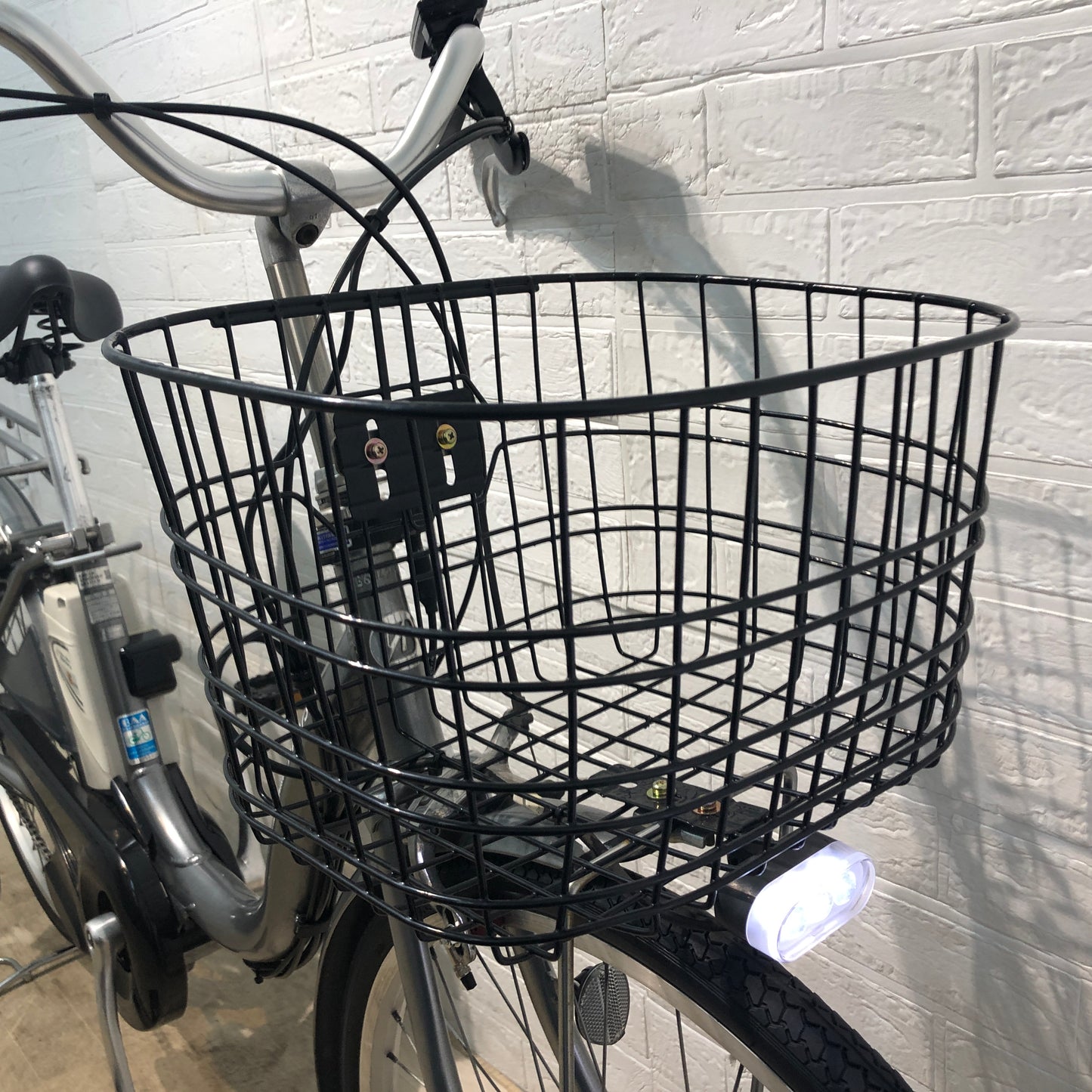 ブリヂストン アシスタ ベーシック シルバー 24インチ YO035  【中古車】