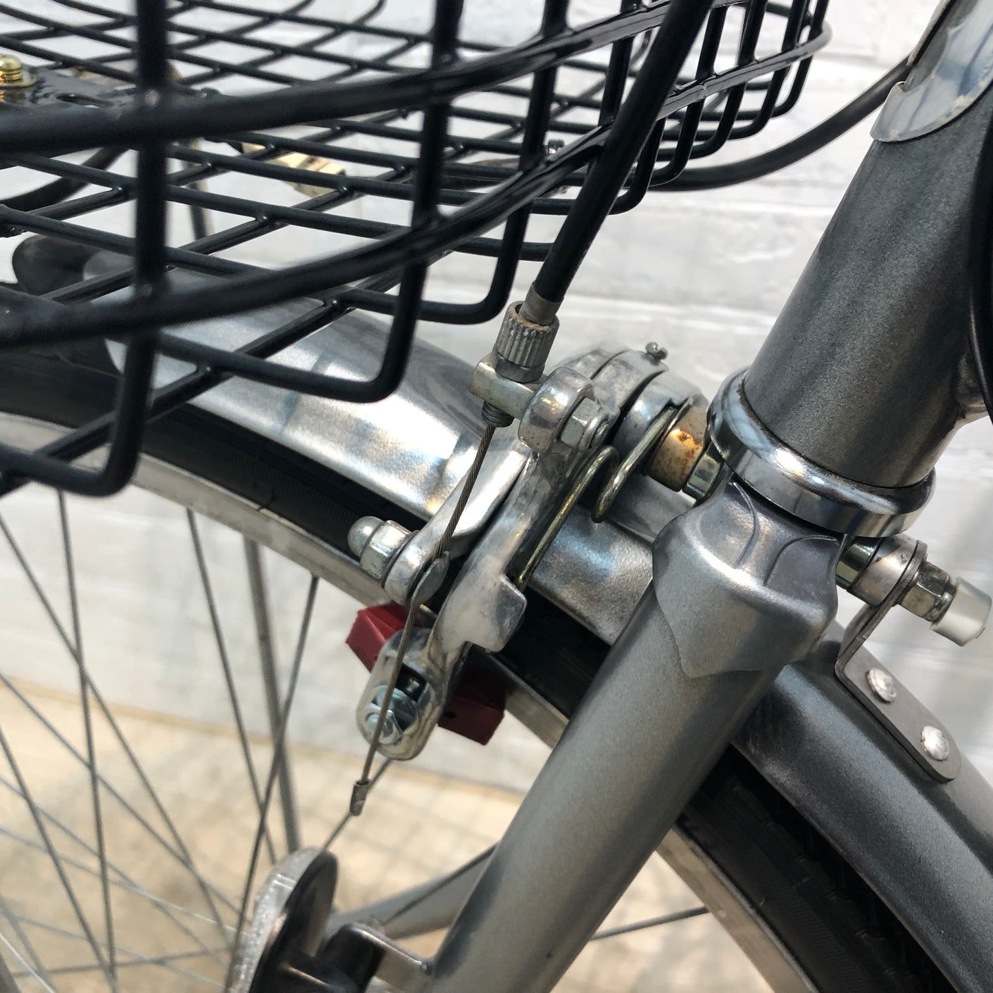 ブリヂストン アシスタ ベーシック シルバー 24インチ YO035  【中古車】