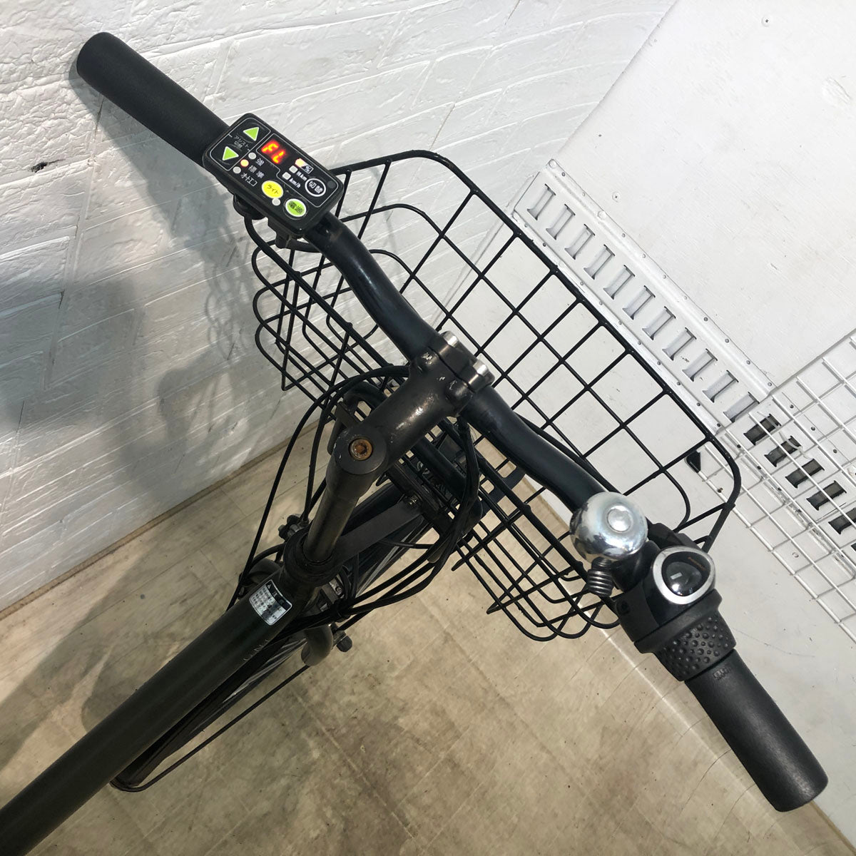 ブリヂストン アシスタ ユニ カーキ 24インチ YA034 【中古車】