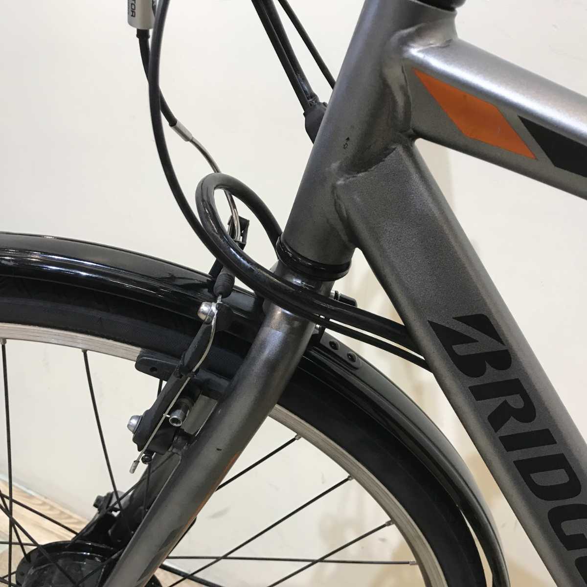 ブリヂストン TB1e シルバー 27インチ KSR091 【中古車】