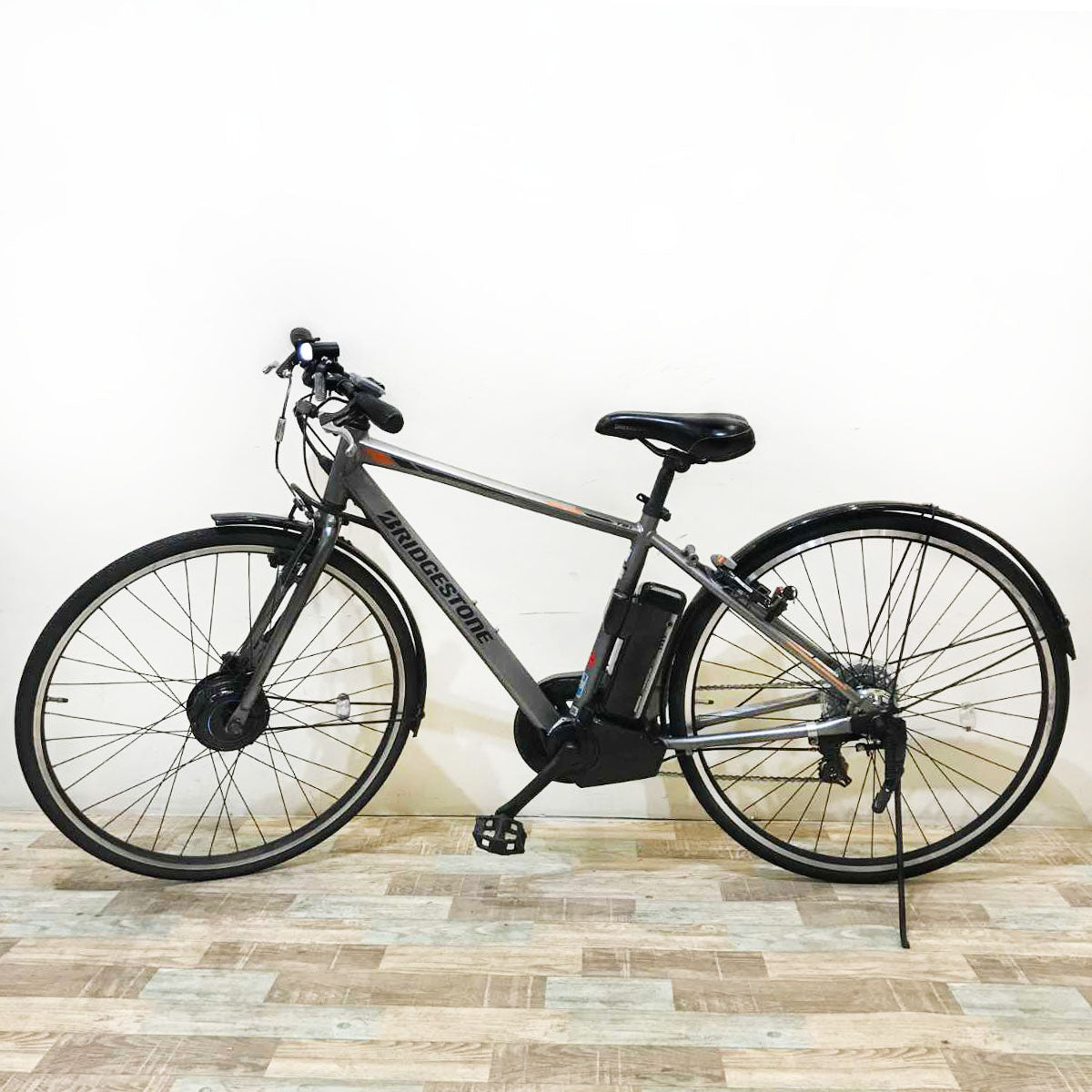 ブリヂストン TB1e シルバー 27インチ KSR091 【中古車】 – e-CHARIty