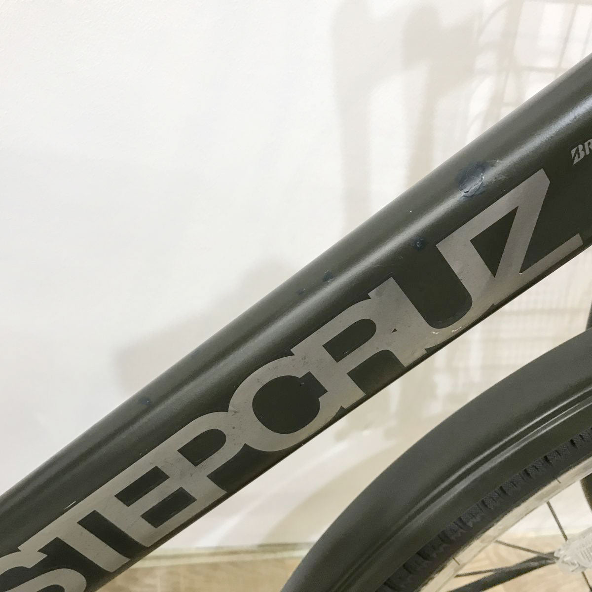 中古電動自転車 ブリヂストン ステップクルーズe カーキ 26インチ KJ033