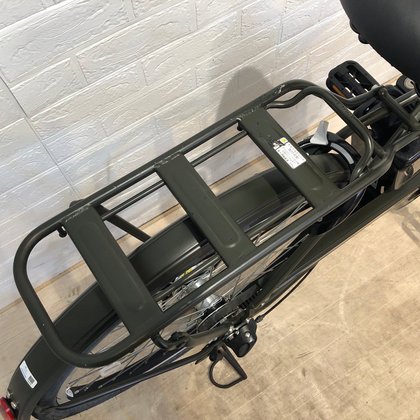 ブリヂストン ステップクルーズ e カーキ 26インチ YO040 【中古車】