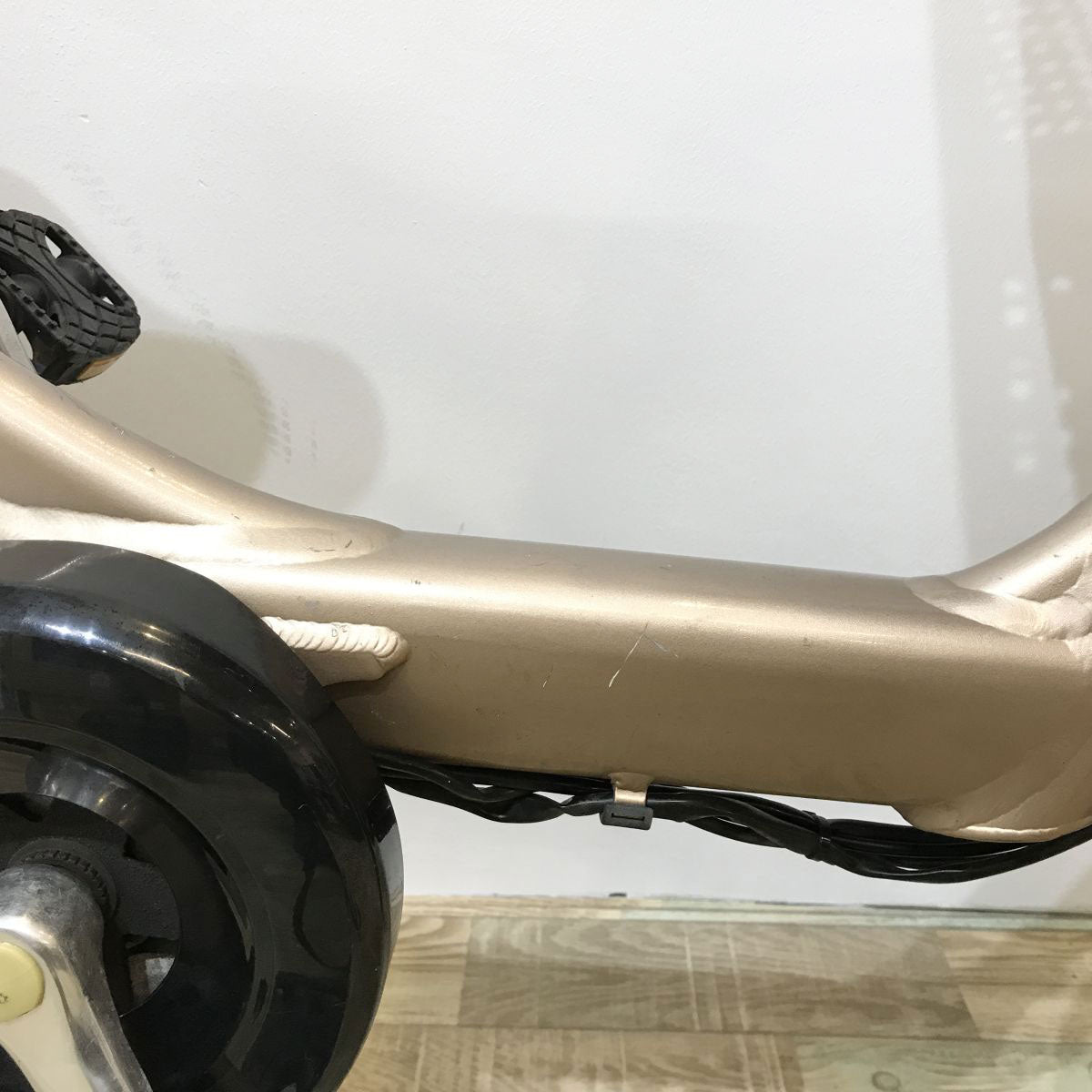 ブリヂストン アンジェリーノプティットe ゴールド 20インチ KJ034 【中古車】