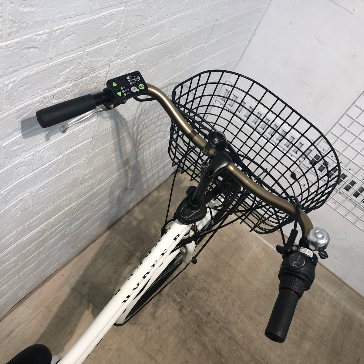 ブリヂストン HYDEE B ハイディ ビー ホワイト 26インチ YT095 【中古車】