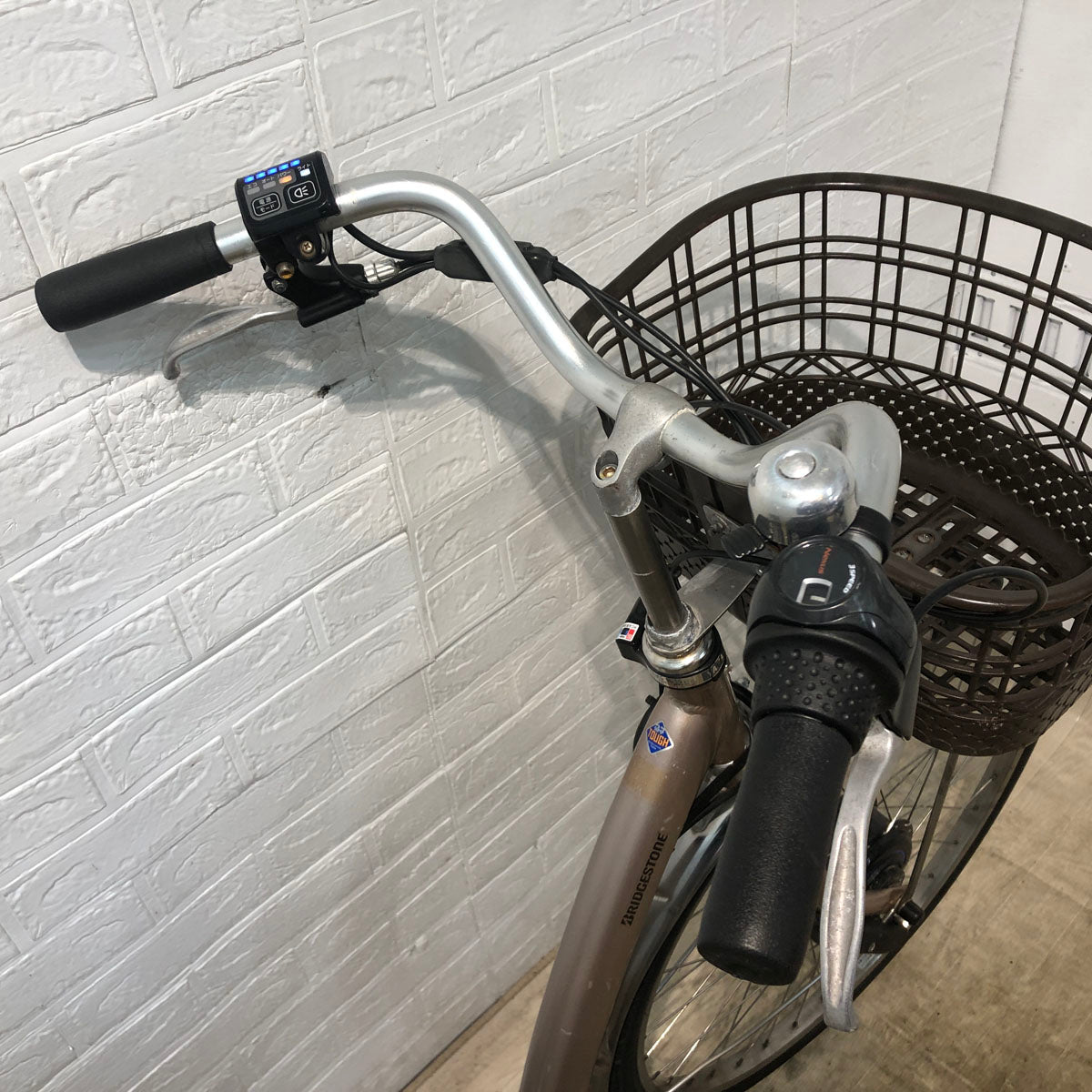 中古電動自転車 ブリヂストン フロンティア ゴールド 26インチ YA045