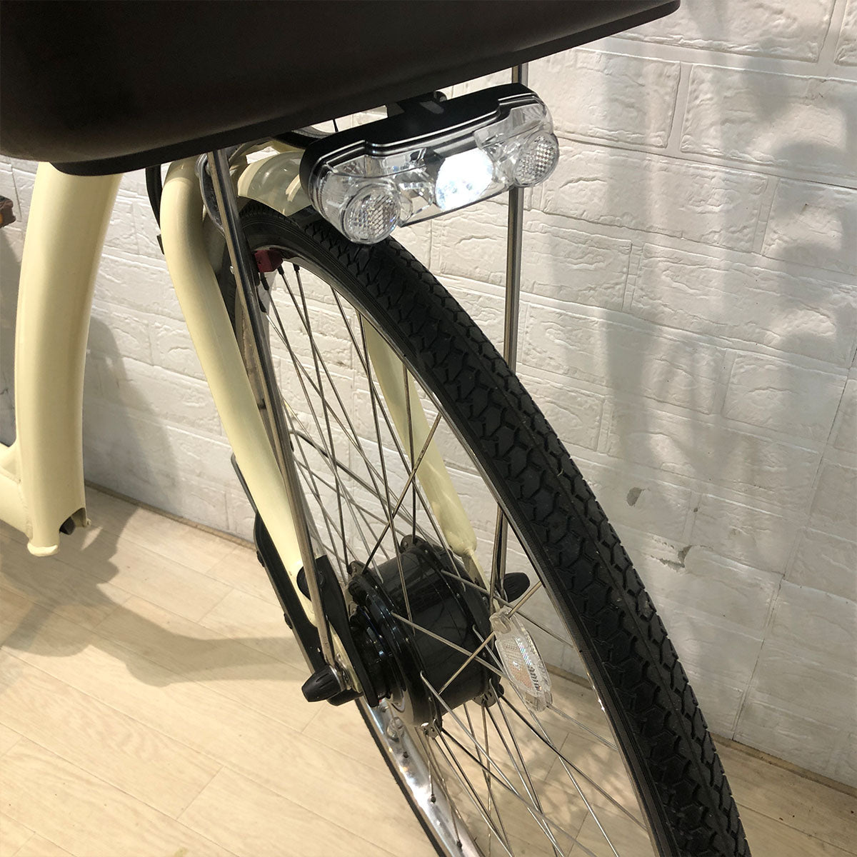 ブリヂストン ラクット ベージュ 26インチ SR405Y 【中古車】