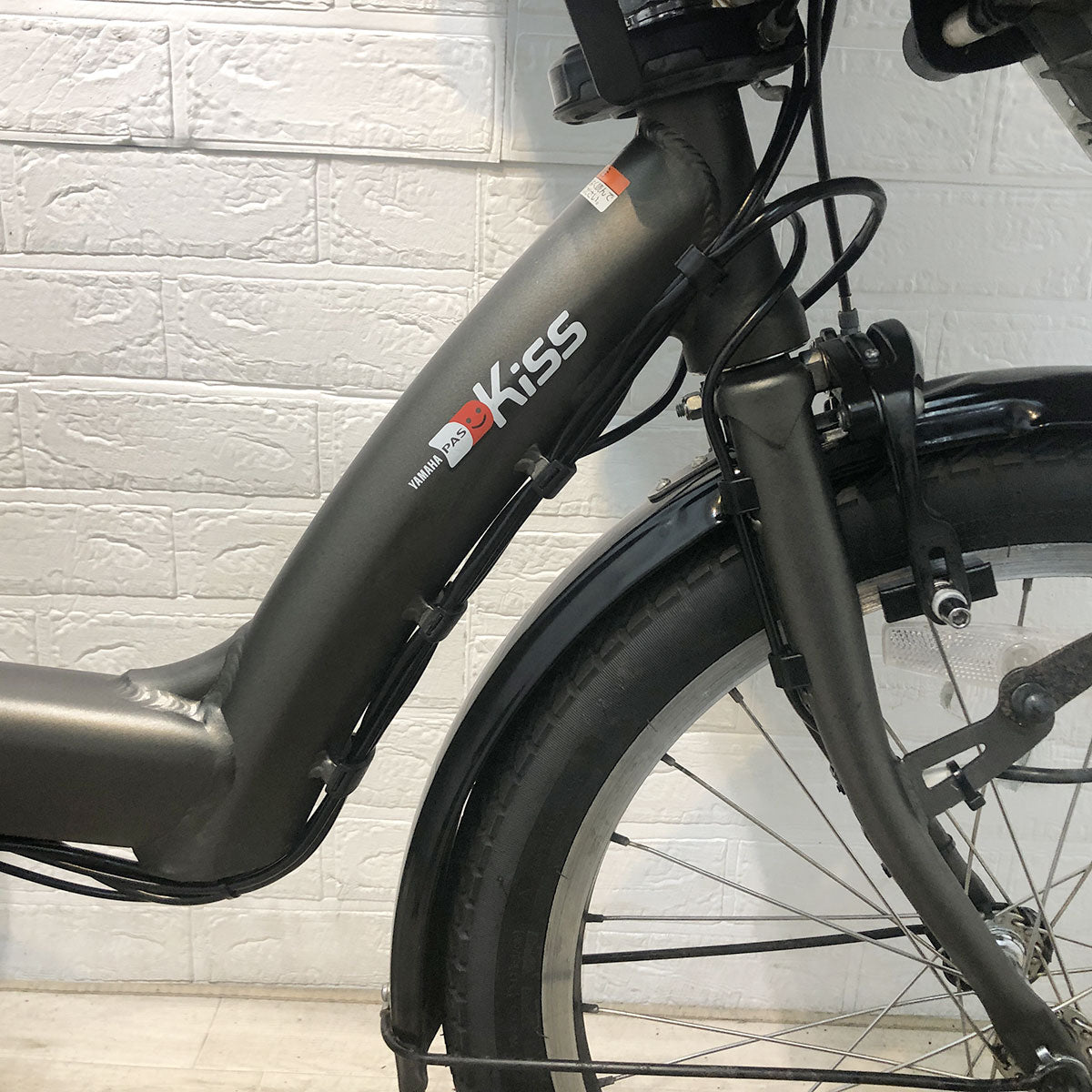 中古電動自転車 ヤマハ PAS Kiss mini  パス キッス ミニ グレー 20インチ YF100