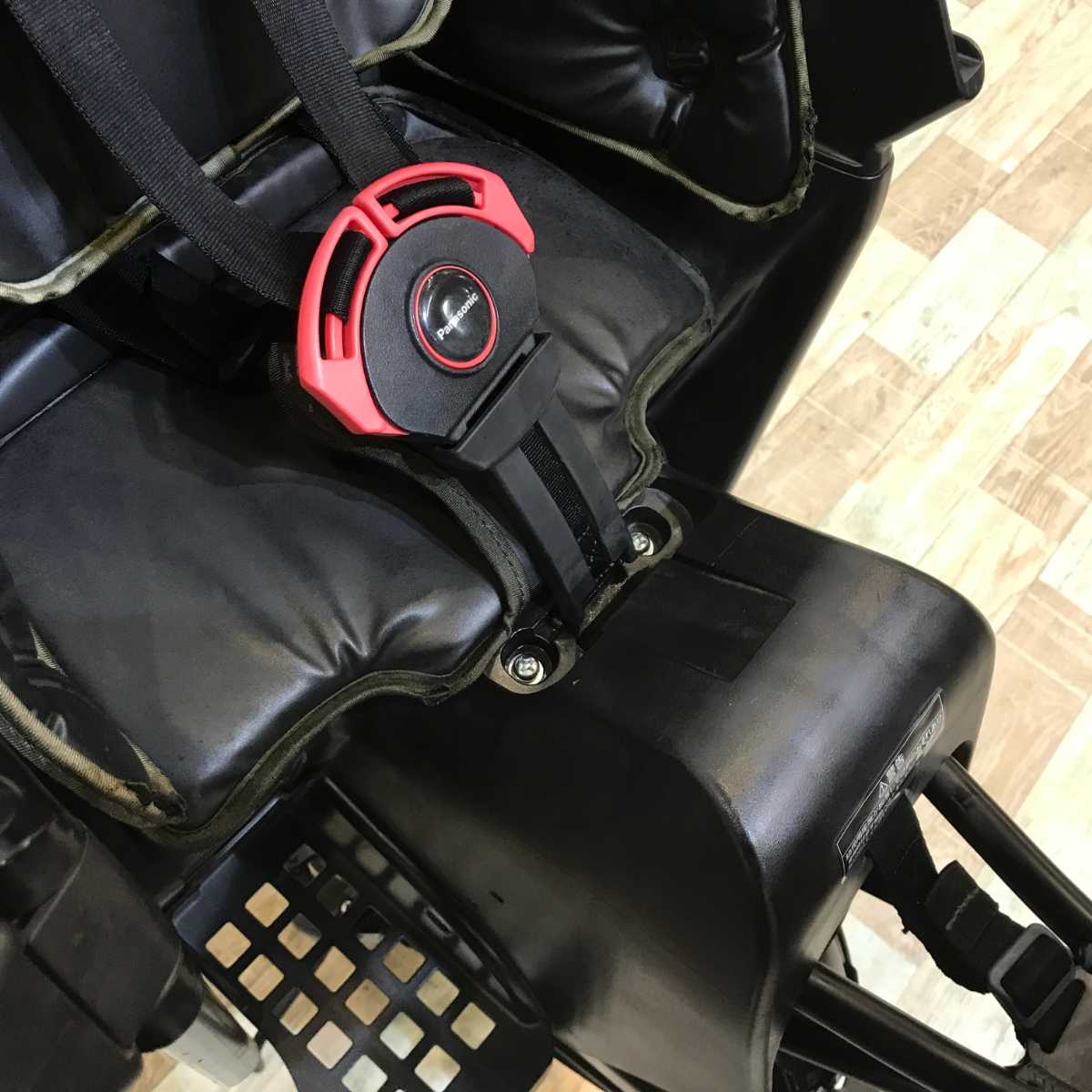 パナソニック ギュット アニーズ DX ブラック 20インチ KQ084【中古車】