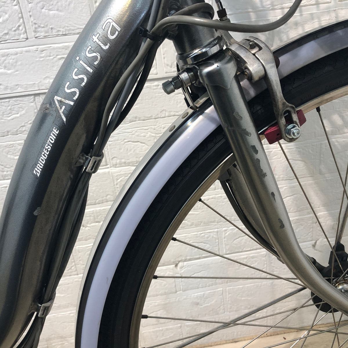 ブリヂストン アシスタ DX シルバー 26インチ YT106 【中古車】
