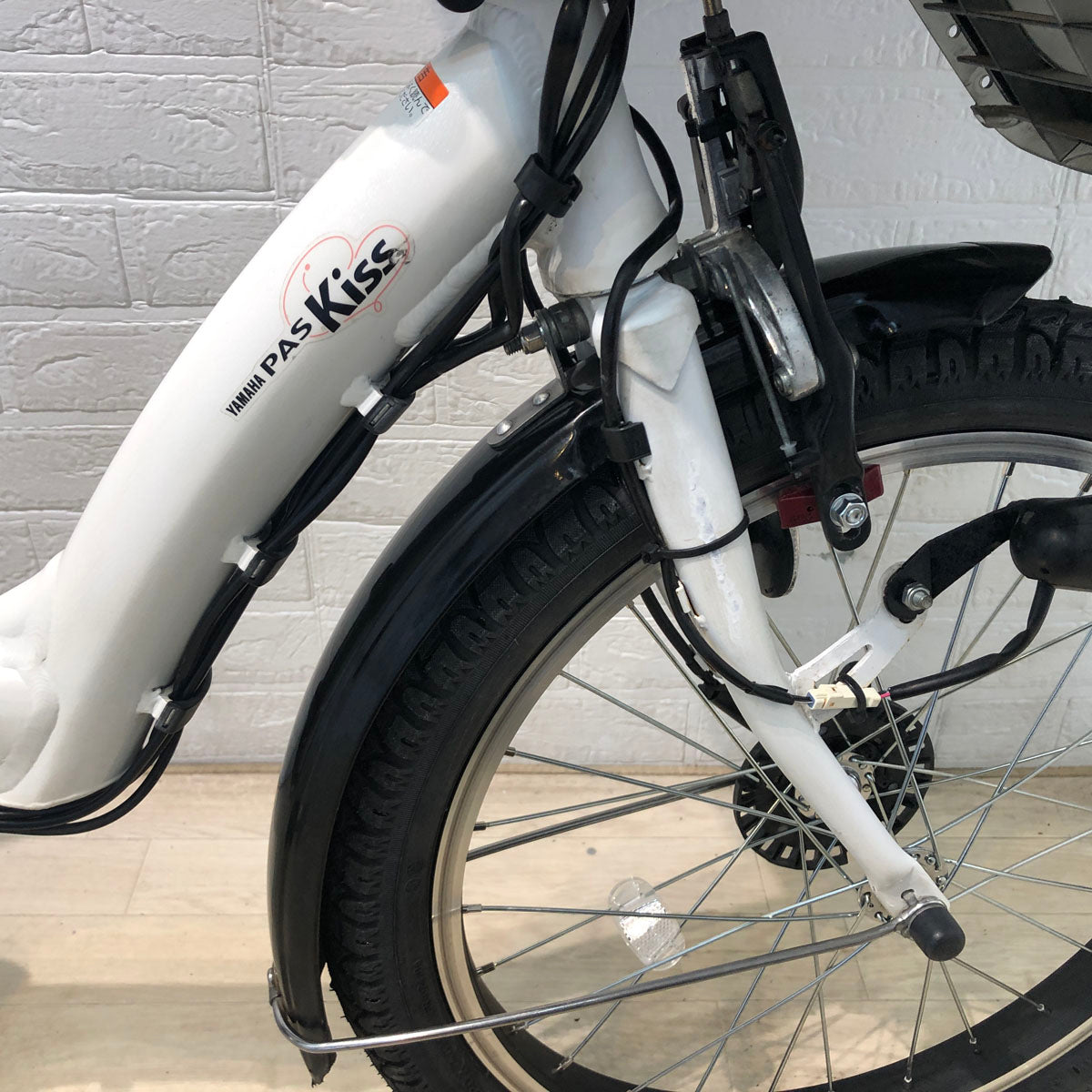 中古電動自転車 ヤマハ PAS Kiss mini パス キッス ミニ ホワイト 20インチ YA050