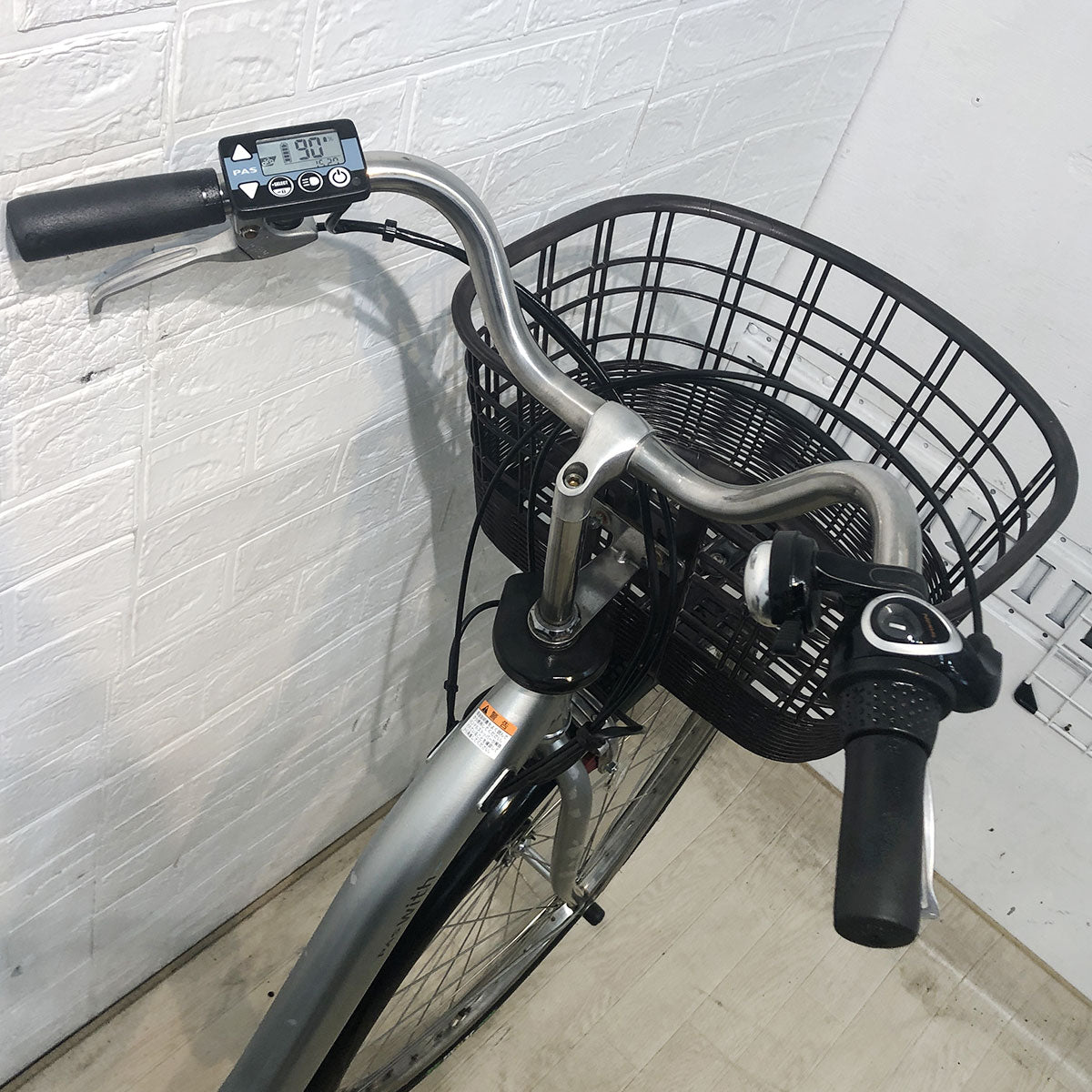 【１万円引き！】ヤマハ PAS With パス ウィズ シルバー 26インチ YF106 【中古車】