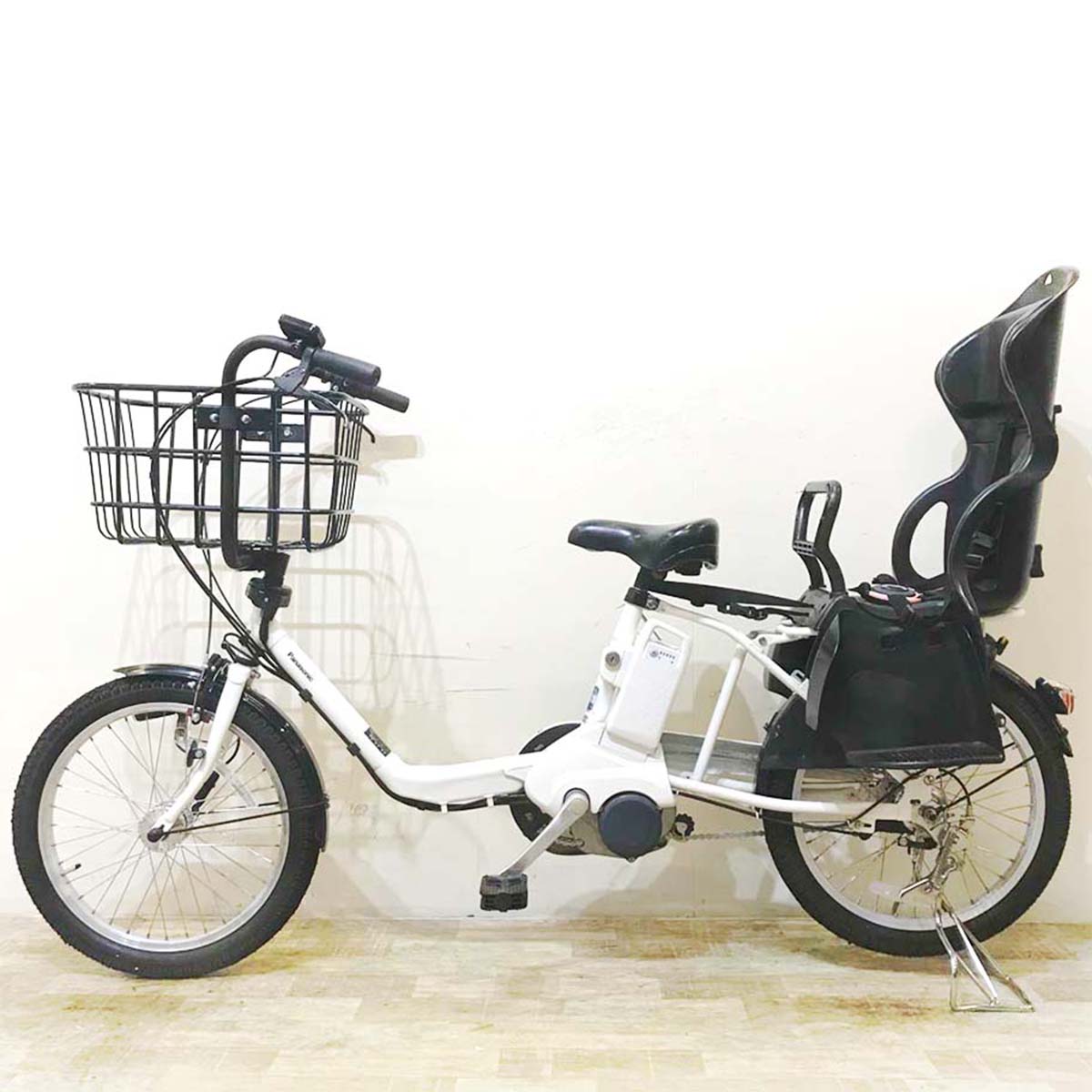 パナソニック ギュット ミニ EX ホワイト 20インチ KE117【中古車】