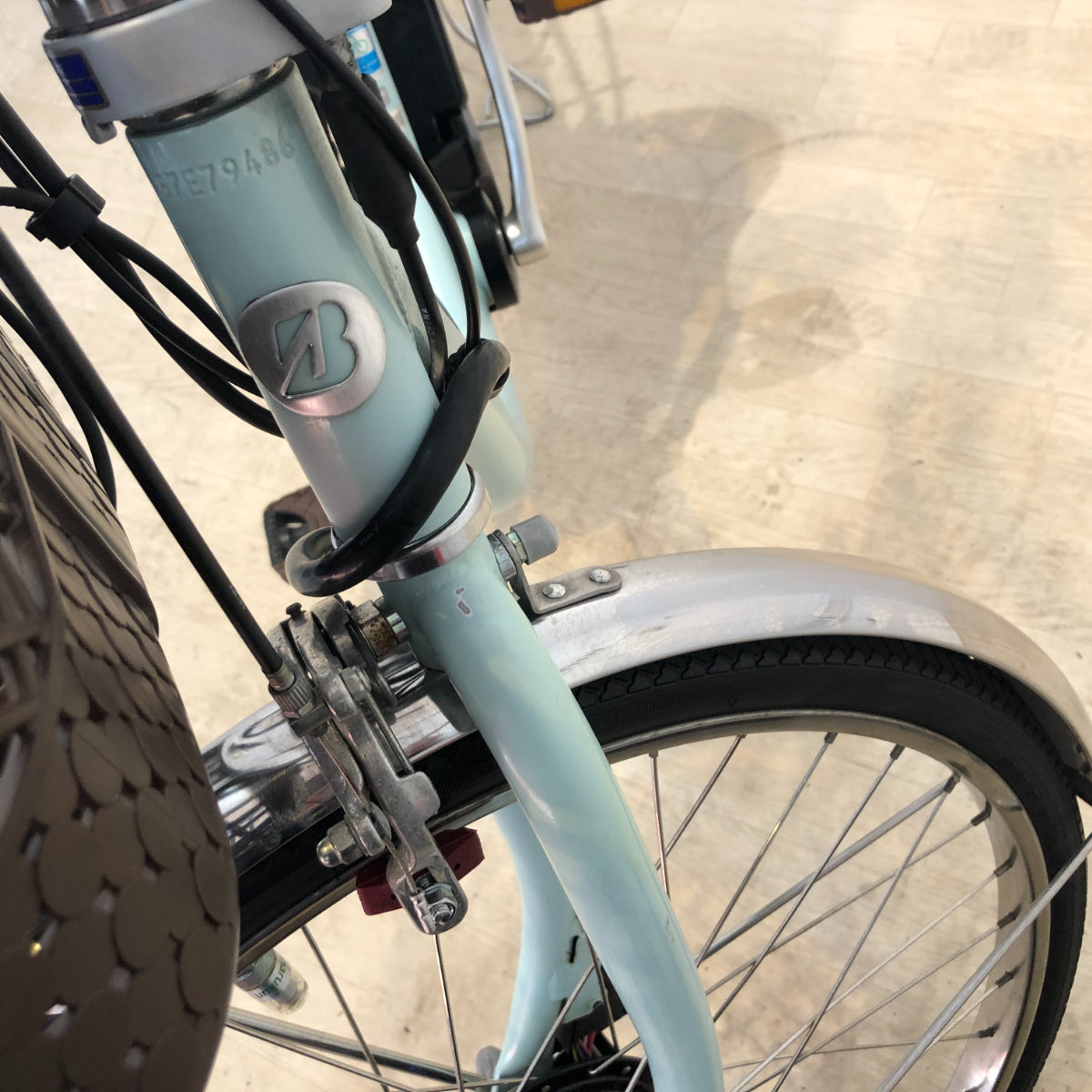 ブリヂストン フロンティア ブルー  24インチ YO050 【中古車】
