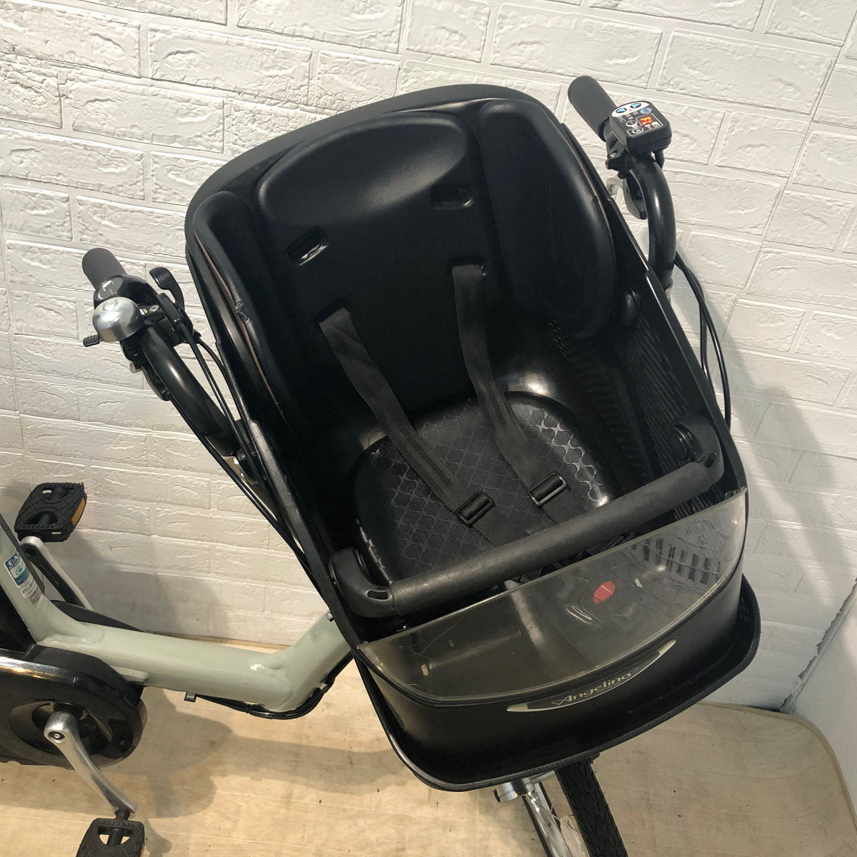 ブリヂストン アンジェリーノ POSH ピジョングレー 前22×後26インチ YT110【中古車】