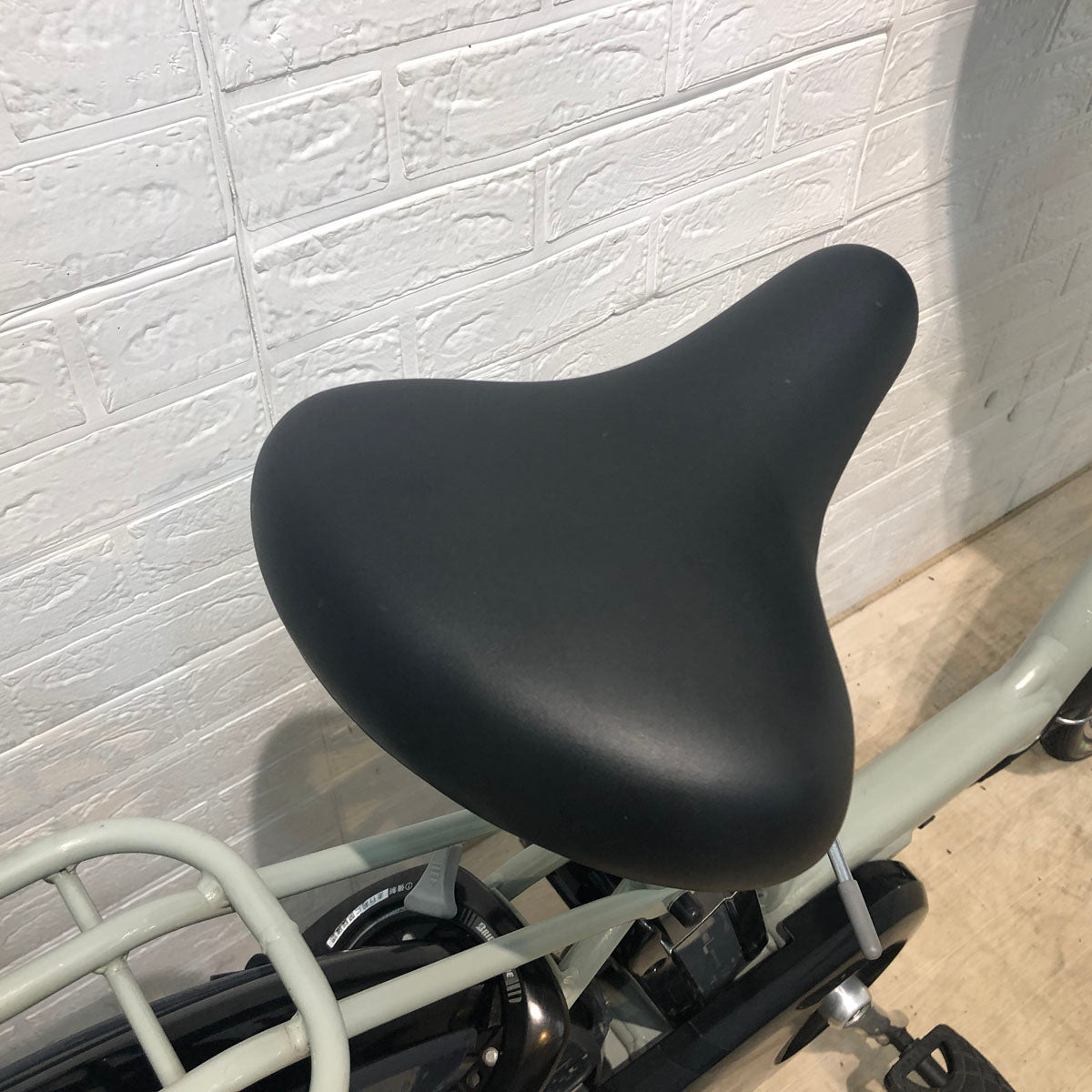 ブリヂストン アンジェリーノ POSH ピジョングレー 前22×後26インチ YT110【中古車】